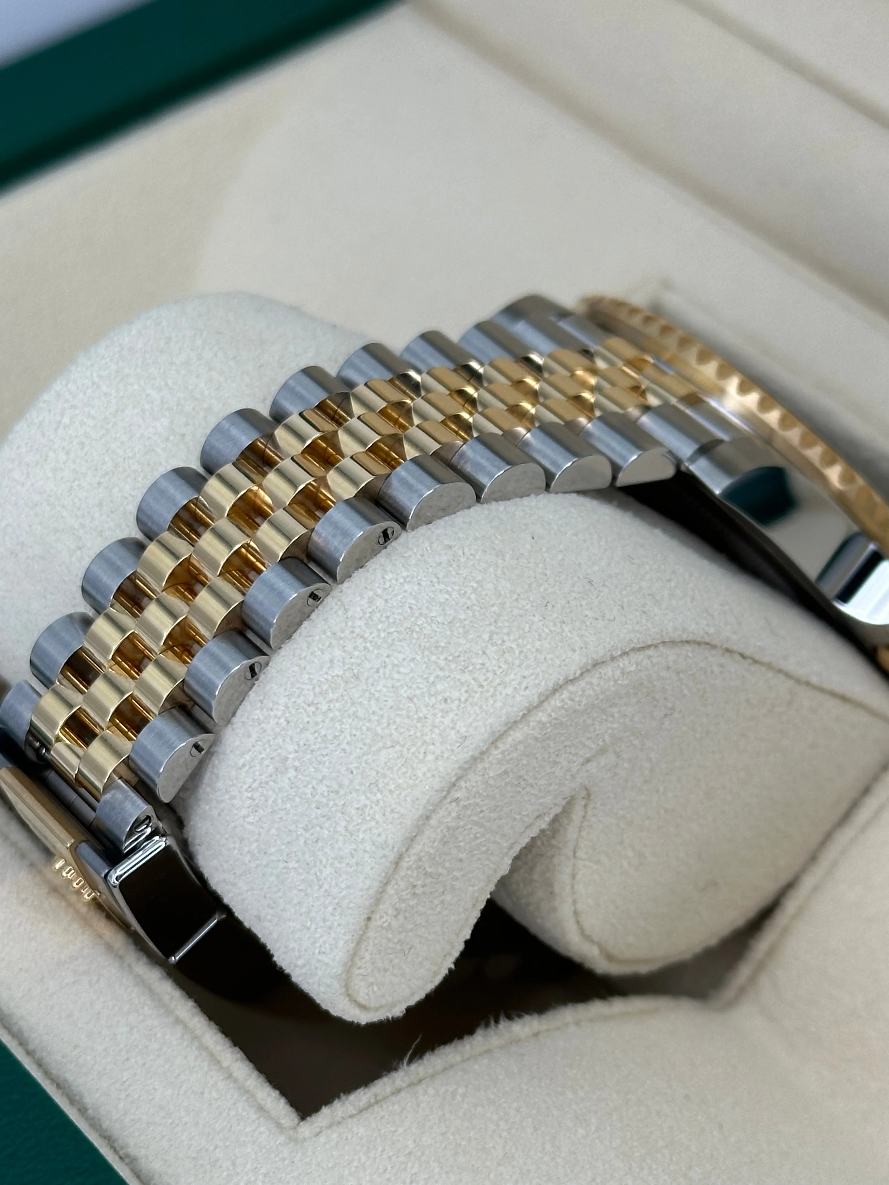 2023 Rolex GMT-Master II 40mm 126713GRNR Two-Tone Jubilee Black Dial - Image 5