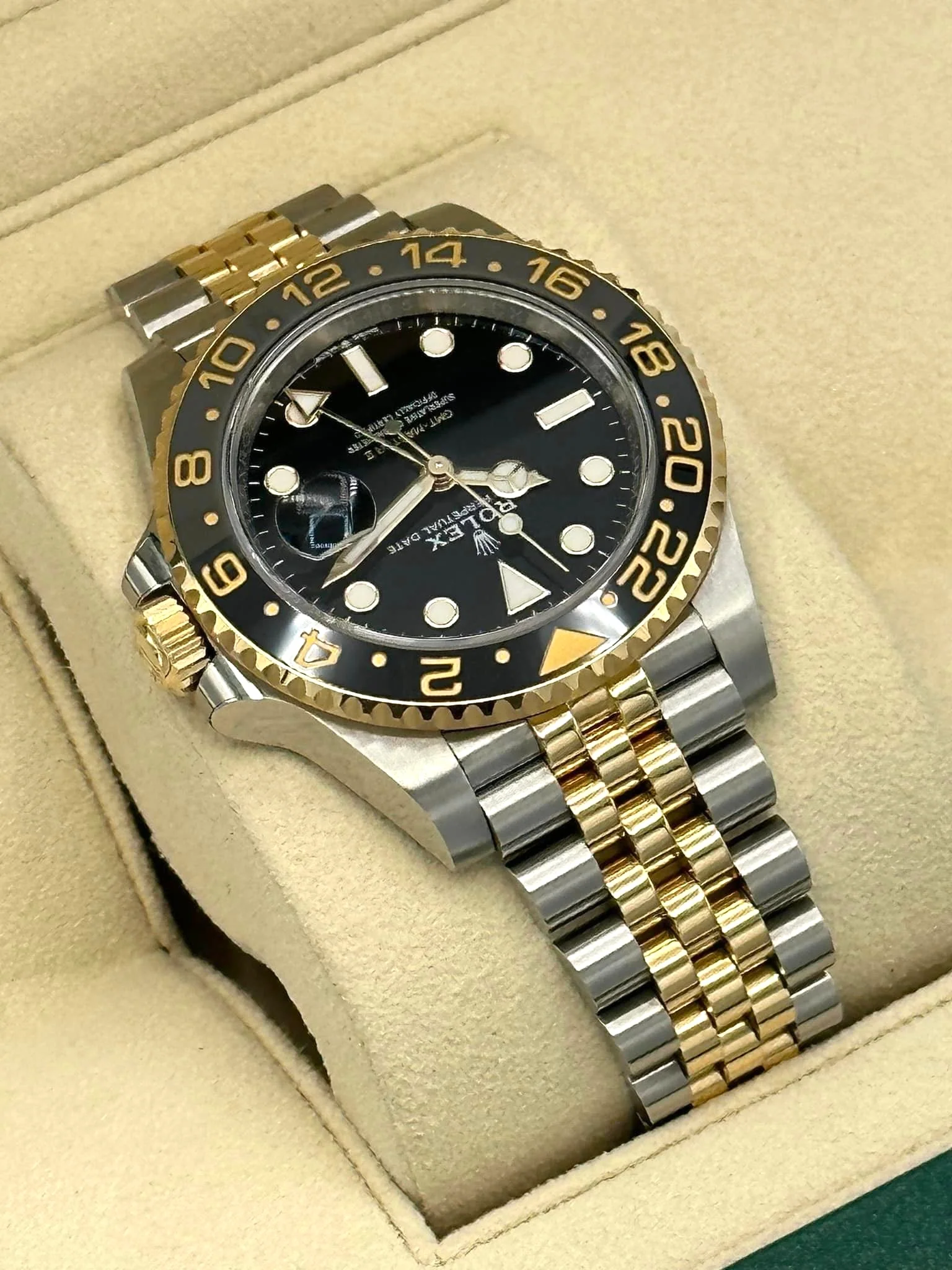 2023 Rolex GMT-Master II 40mm 126713GRNR Two-Tone Jubilee Black Dial - Image 14