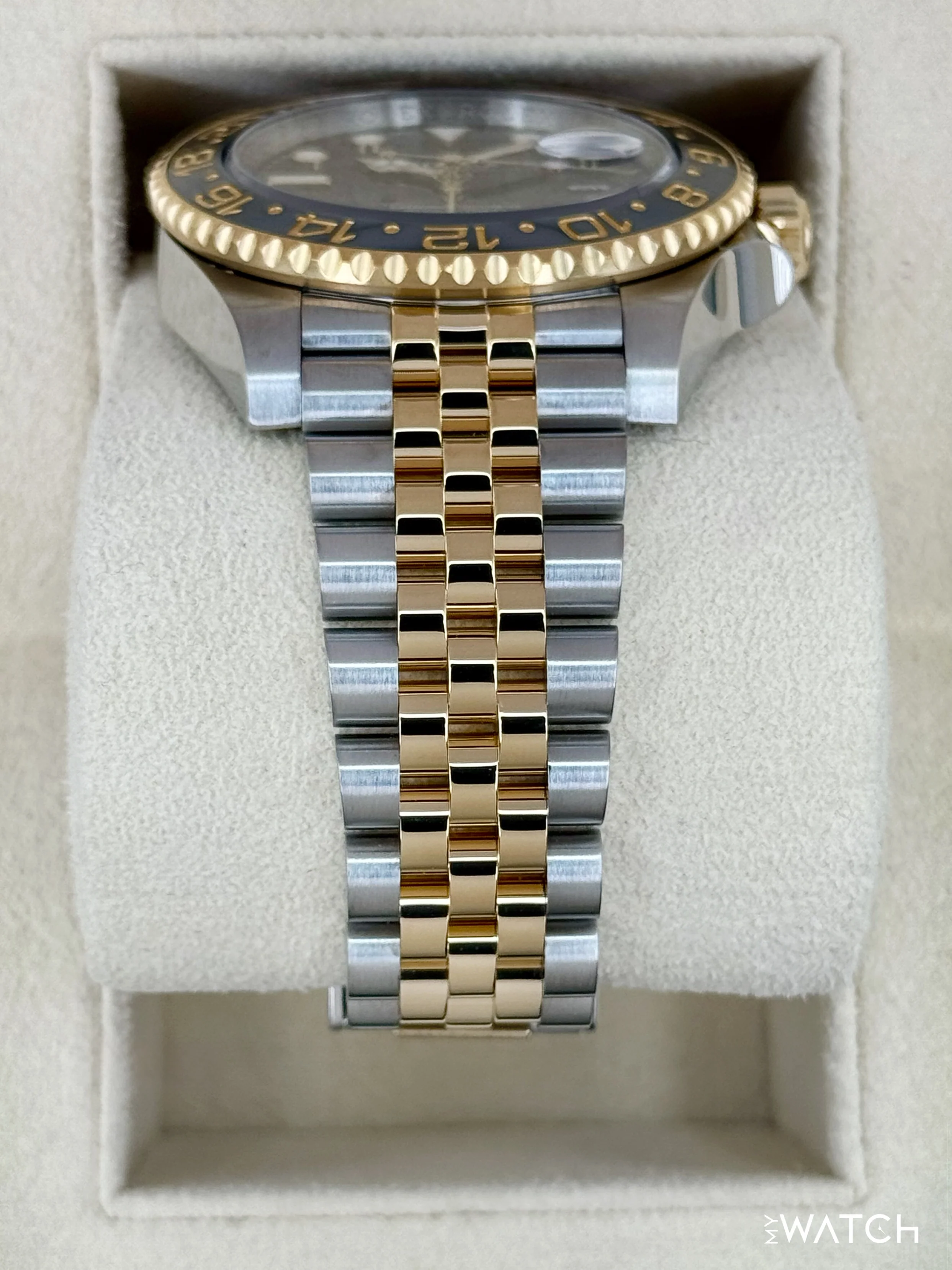 2023 Rolex GMT-Master II 40mm 126713GRNR Two-Tone Jubilee - Image 3