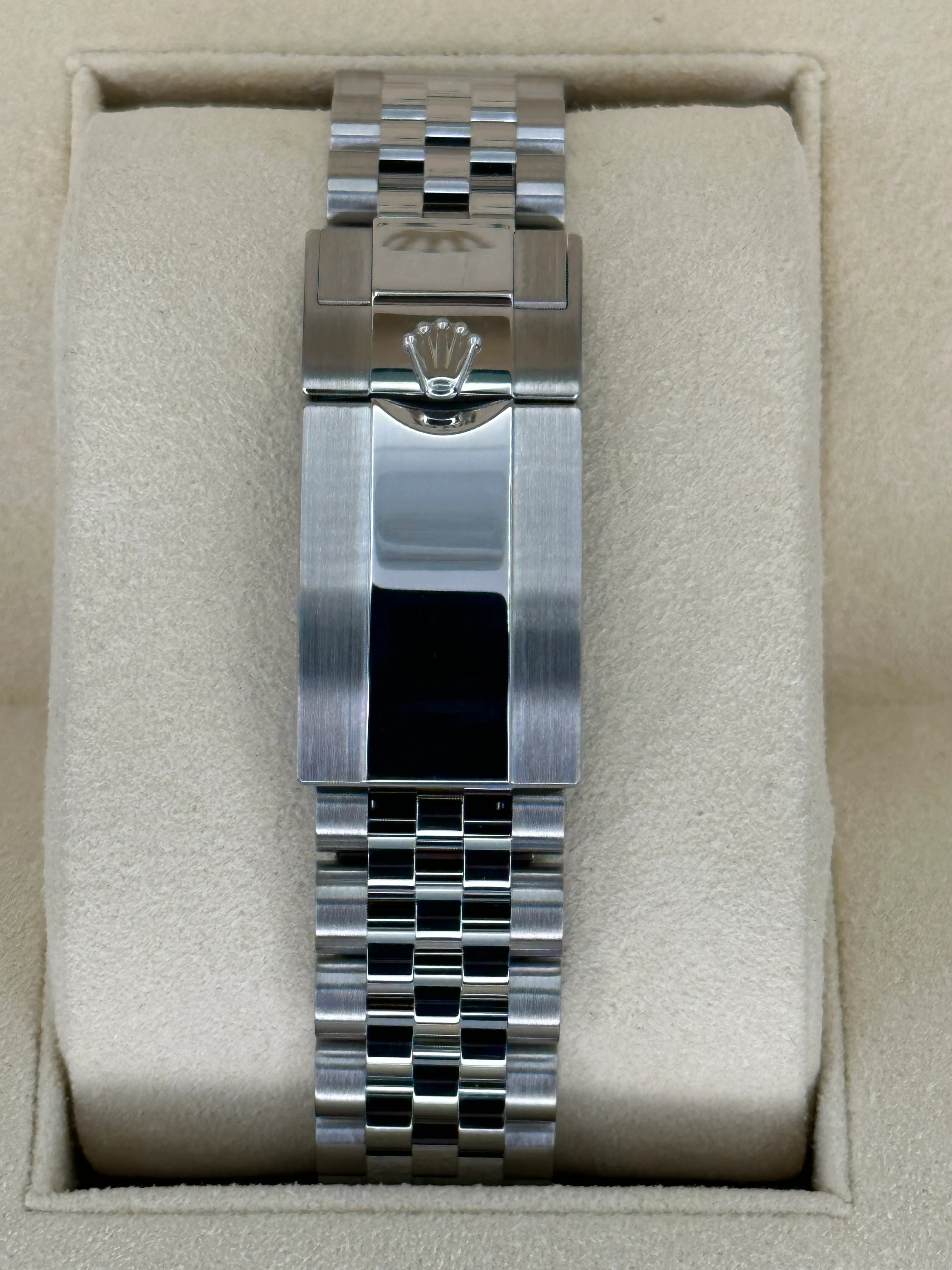 2023 Rolex GMT-Master II "Batgirl" 40mm 126710BLNR Jubilee Black Dial - Image 2
