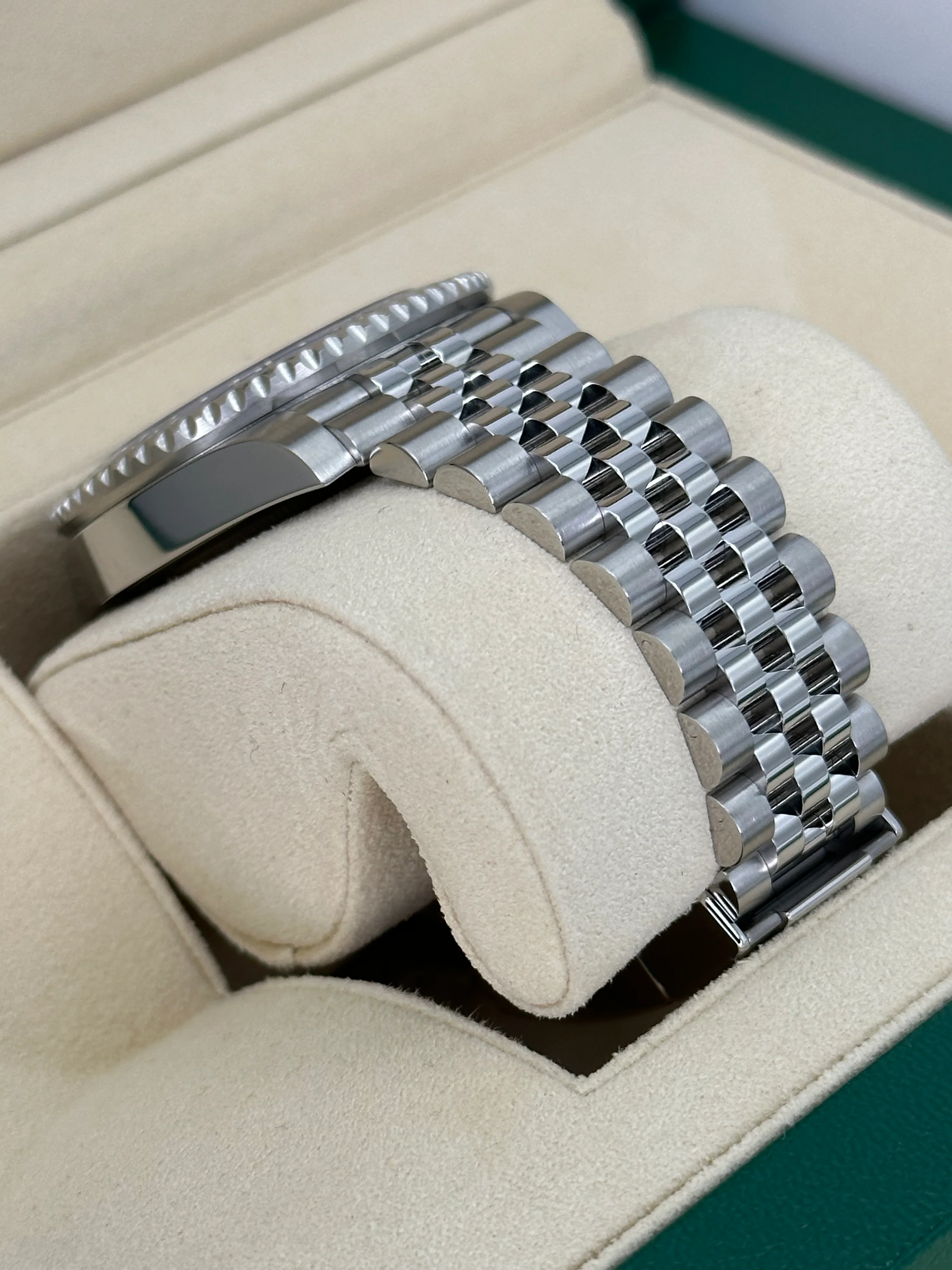 2023 Rolex GMT-Master II "Batgirl" 40mm 126710BLNR Jubilee Black Dial - Image 6