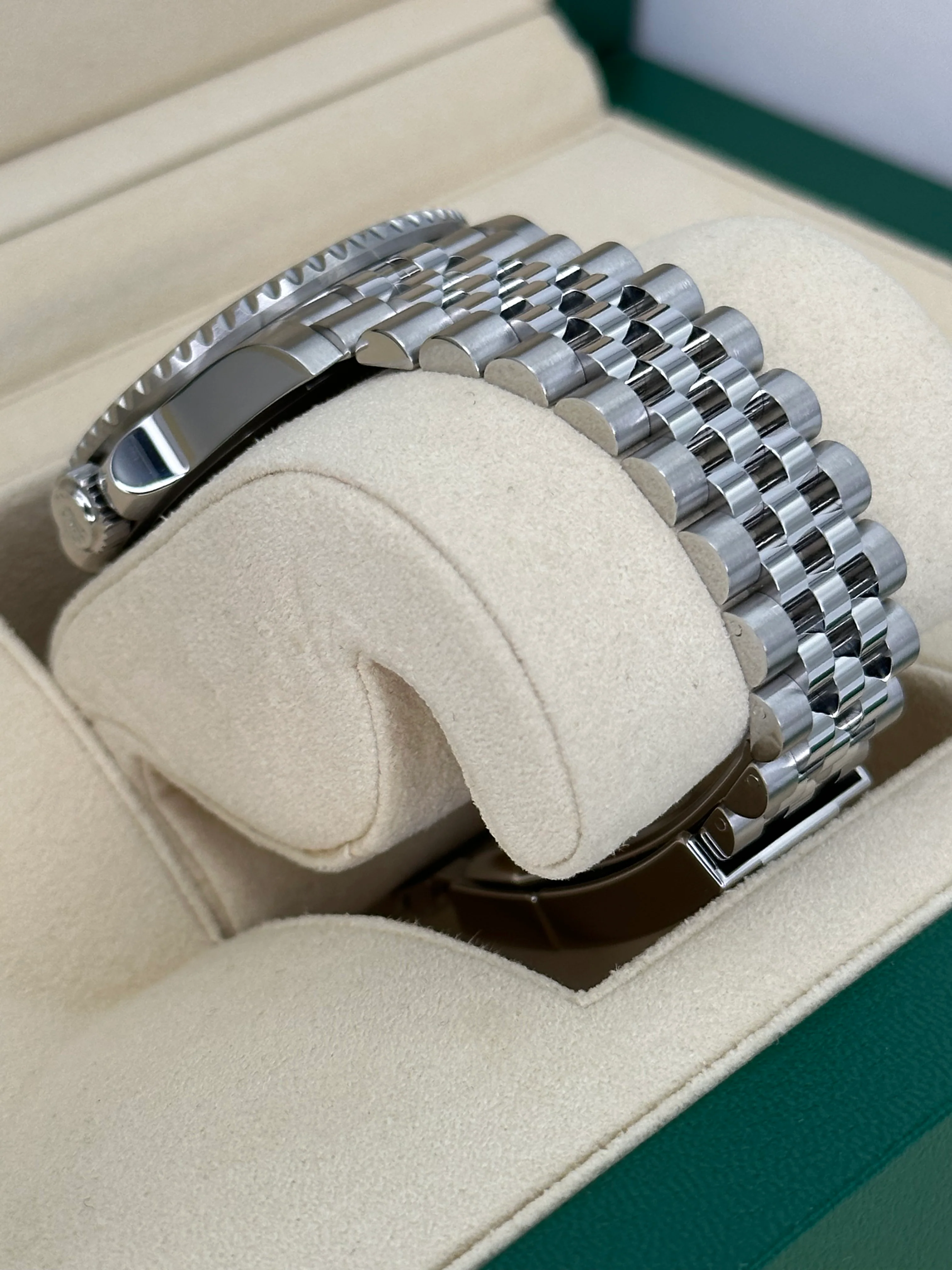 2023 Rolex GMT-Master II "Batgirl" 40mm 126710BLNR Jubilee Black Dial - Image 8