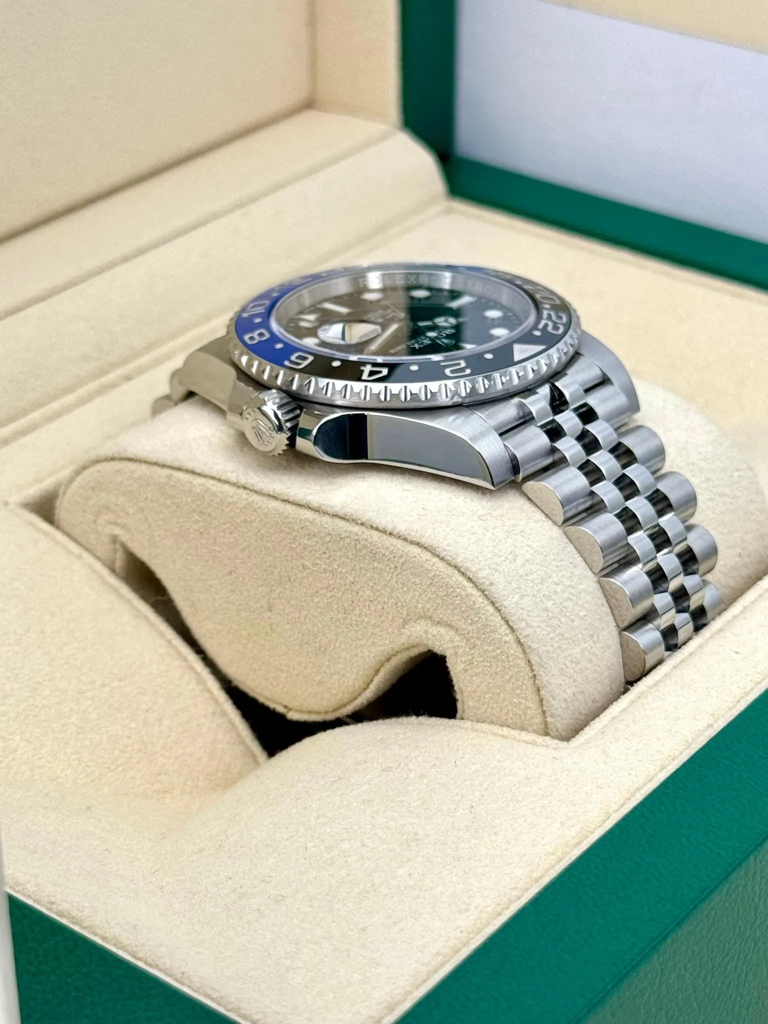 NEW 2023 Rolex GMT-Master II "Batgirl" 40mm 126710BLNR Jubilee Black Dial - Image 8