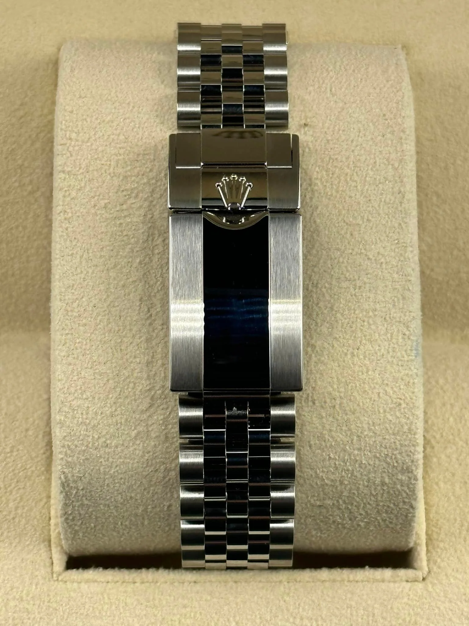 NEW 2023 Rolex GMT-Master II "Batgirl" 40mm 126710BLNR Jubilee Black Dial - Image 2