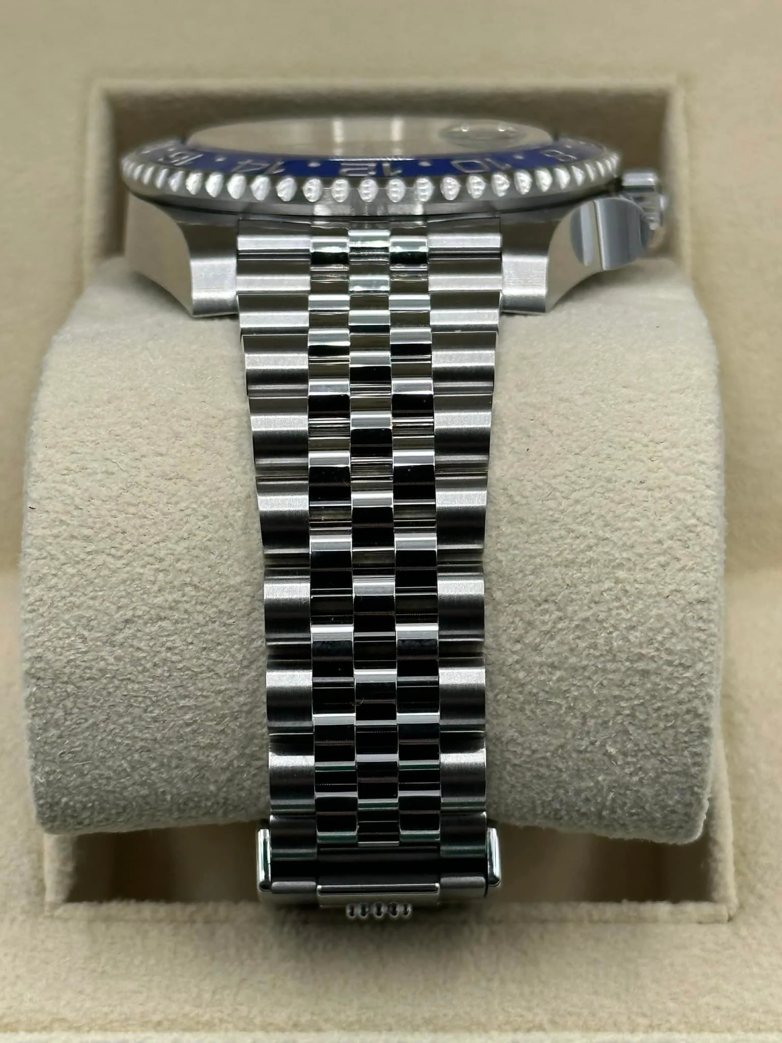 NEW 2023 Rolex GMT-Master II "Batgirl" 40mm 126710BLNR Jubilee Black Dial - Image 4