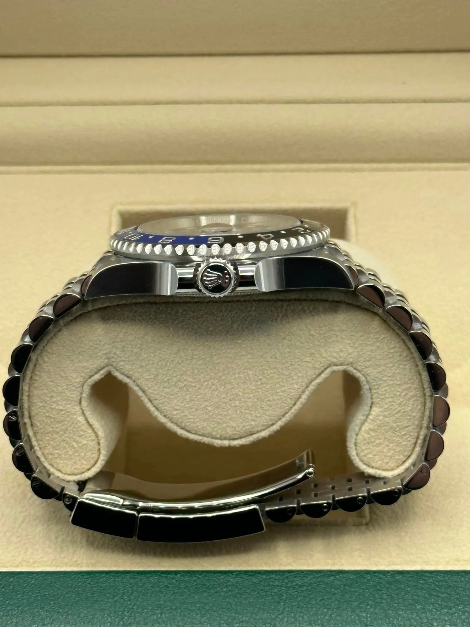NEW 2023 Rolex GMT-Master II "Batgirl" 40mm 126710BLNR Jubilee Black Dial - Image 9