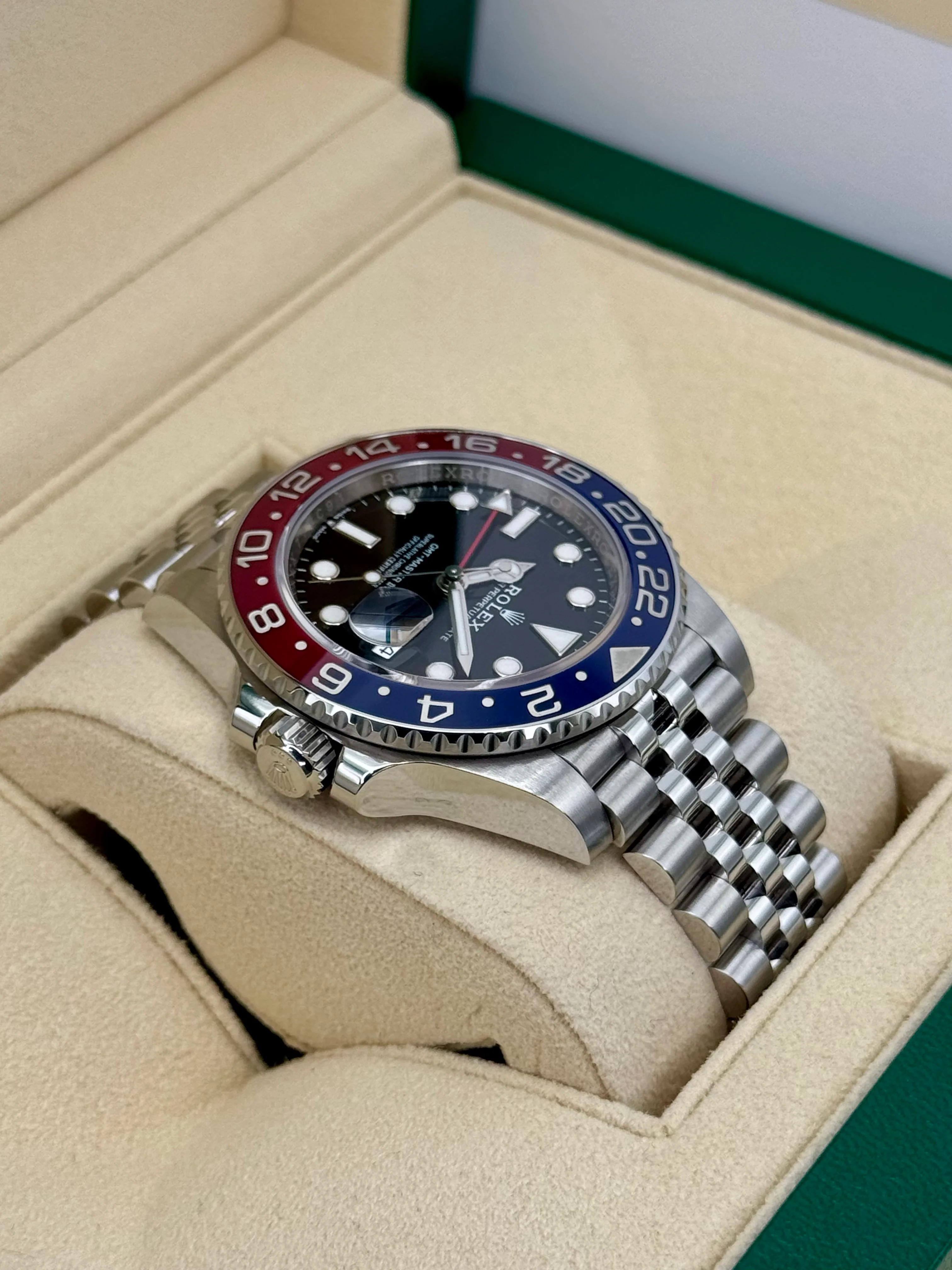 2023 Rolex GMT-Master II "Pepsi" 40mm 126710BLRO Jubilee - Image 8
