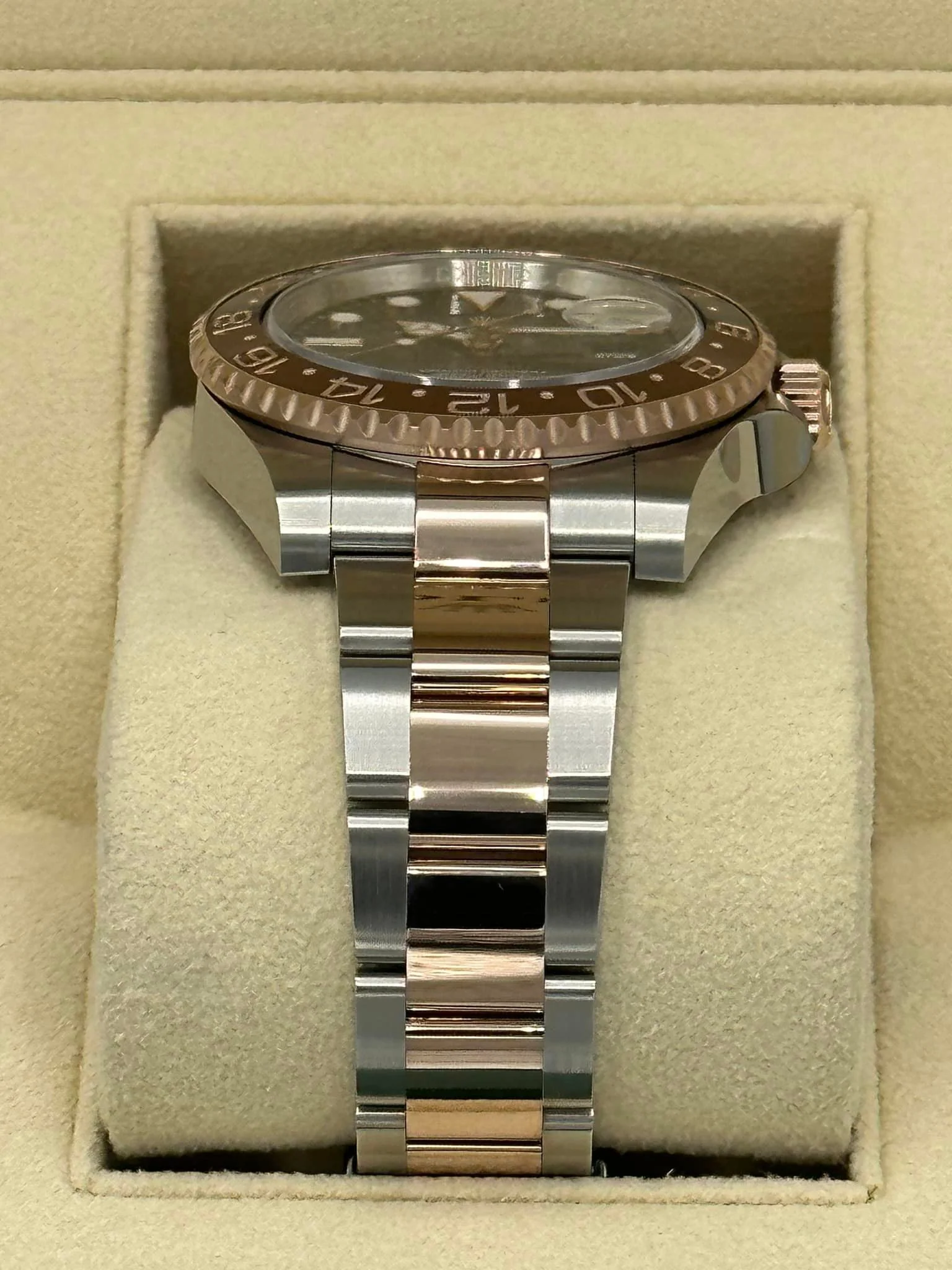 NEW 2023 Rolex GMT-Master II "Rootbeer" 40mm 126711CHNR Two-Tone - Image 4