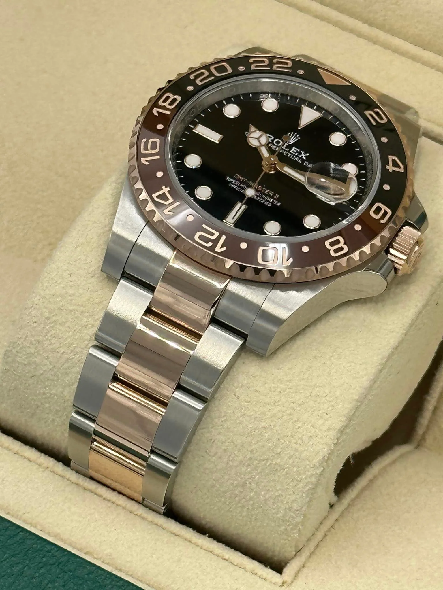 NEW 2023 Rolex GMT-Master II "Rootbeer" 40mm 126711CHNR Two-Tone - Image 8