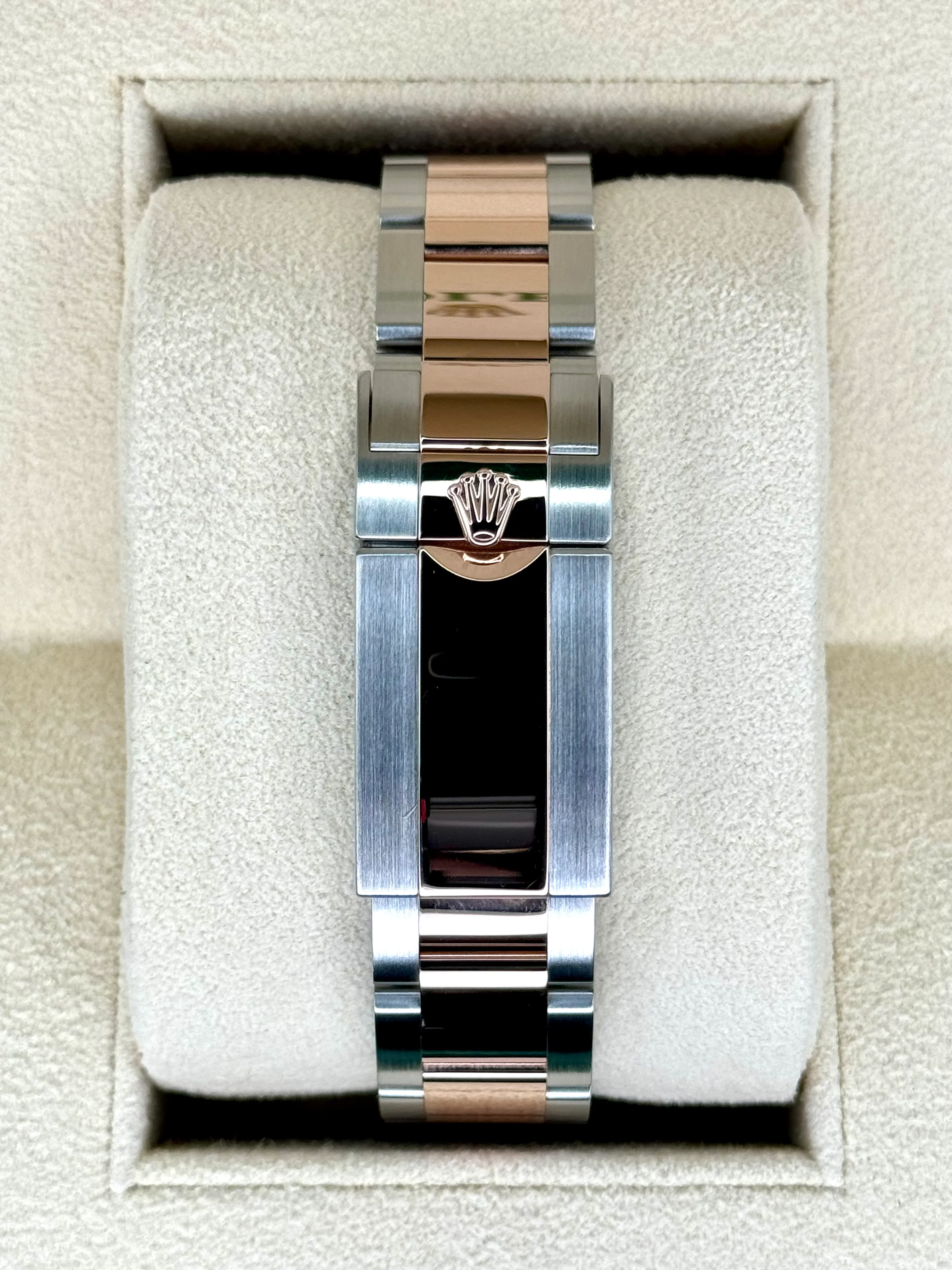 2023 Rolex GMT-Master II "Rootbeer" 40mm 126711CHNR Two-Tone - Image 2
