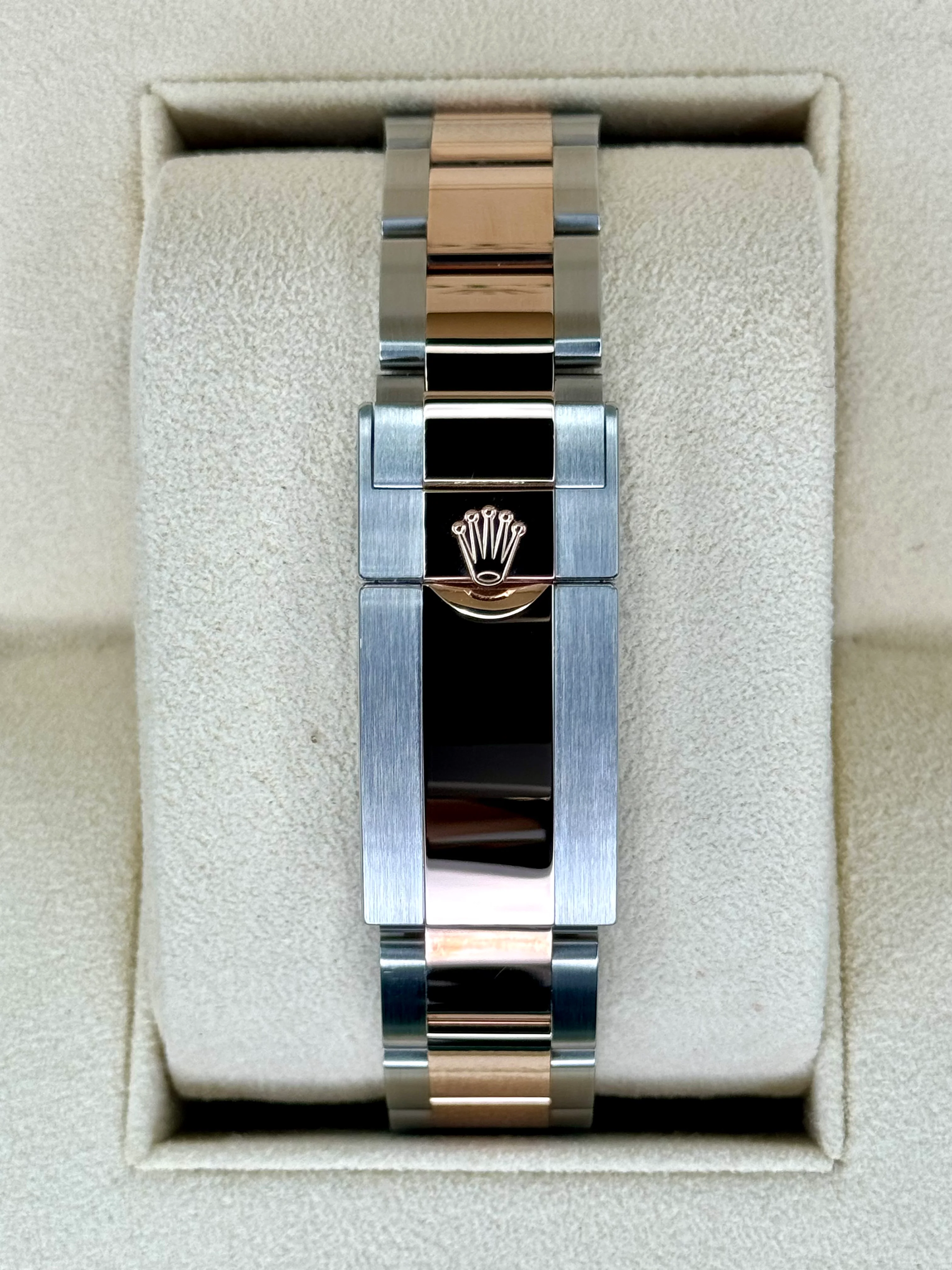 NEW 2023 Rolex GMT-Master II "Rootbeer" 40mm 126711CHNR Two-Tone - Image 2