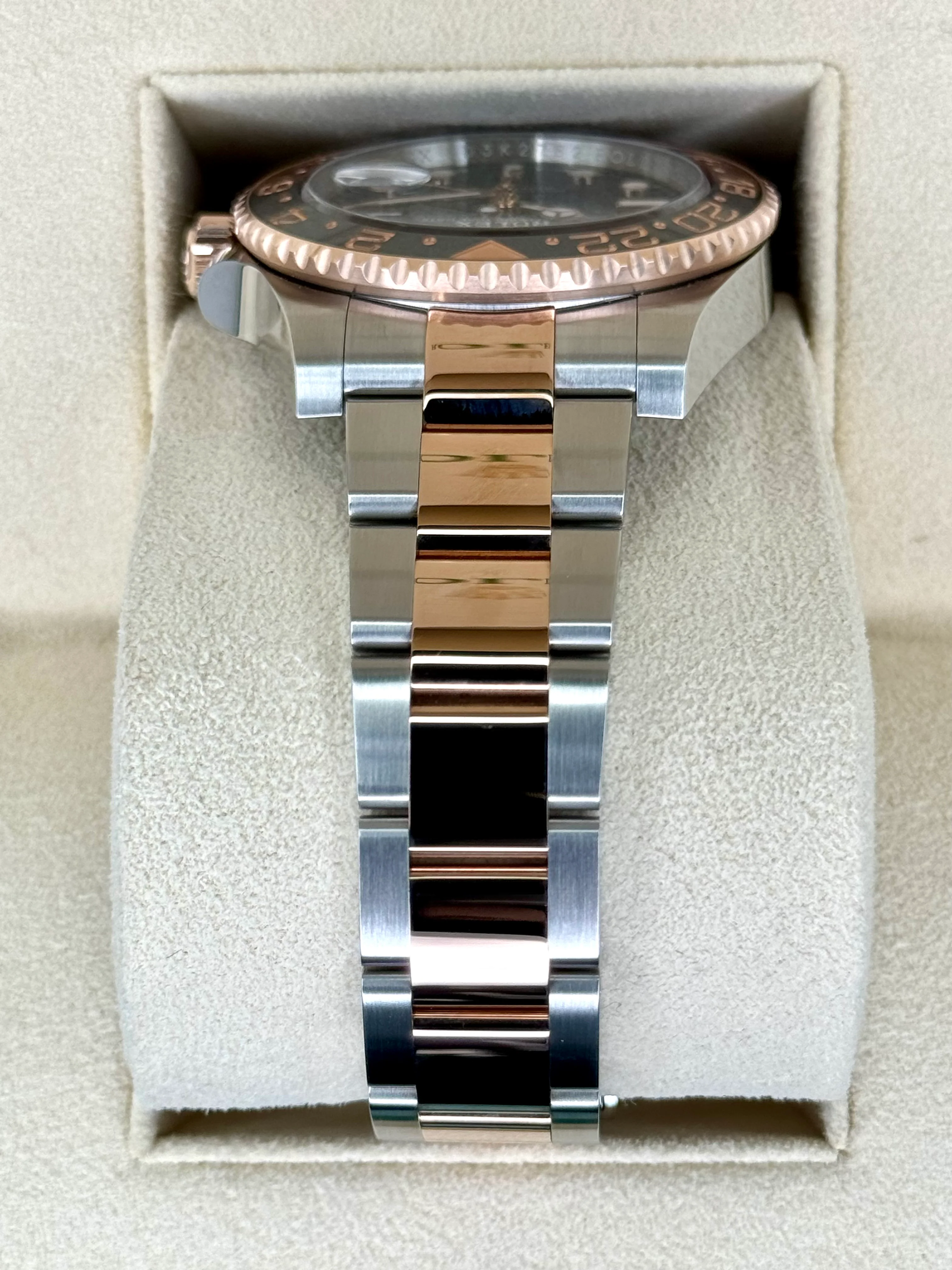 NEW 2023 Rolex GMT-Master II "Rootbeer" 40mm 126711CHNR Two-Tone - Image 4