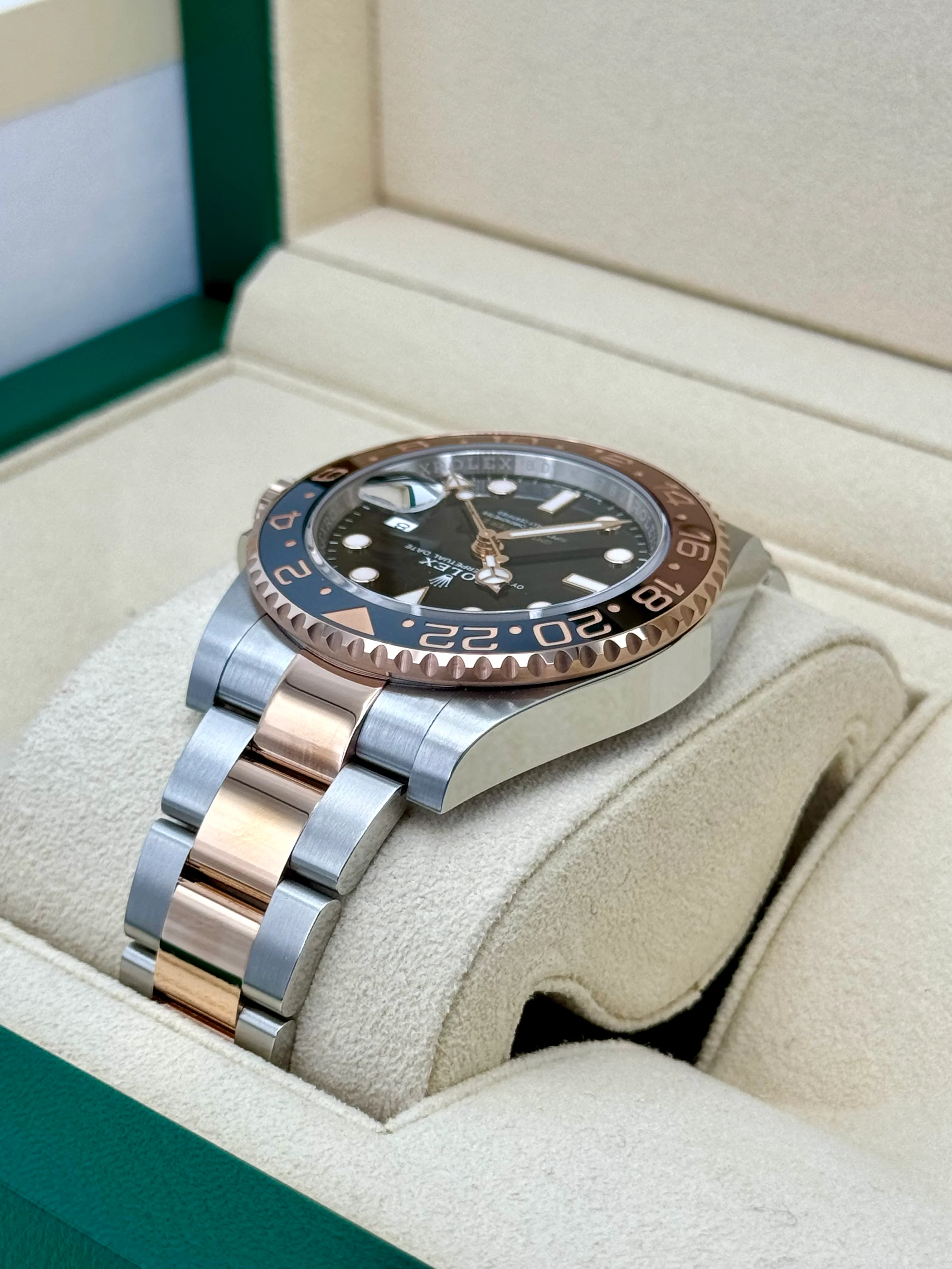 NEW 2023 Rolex GMT-Master II "Rootbeer" 40mm 126711CHNR Two-Tone - Image 7