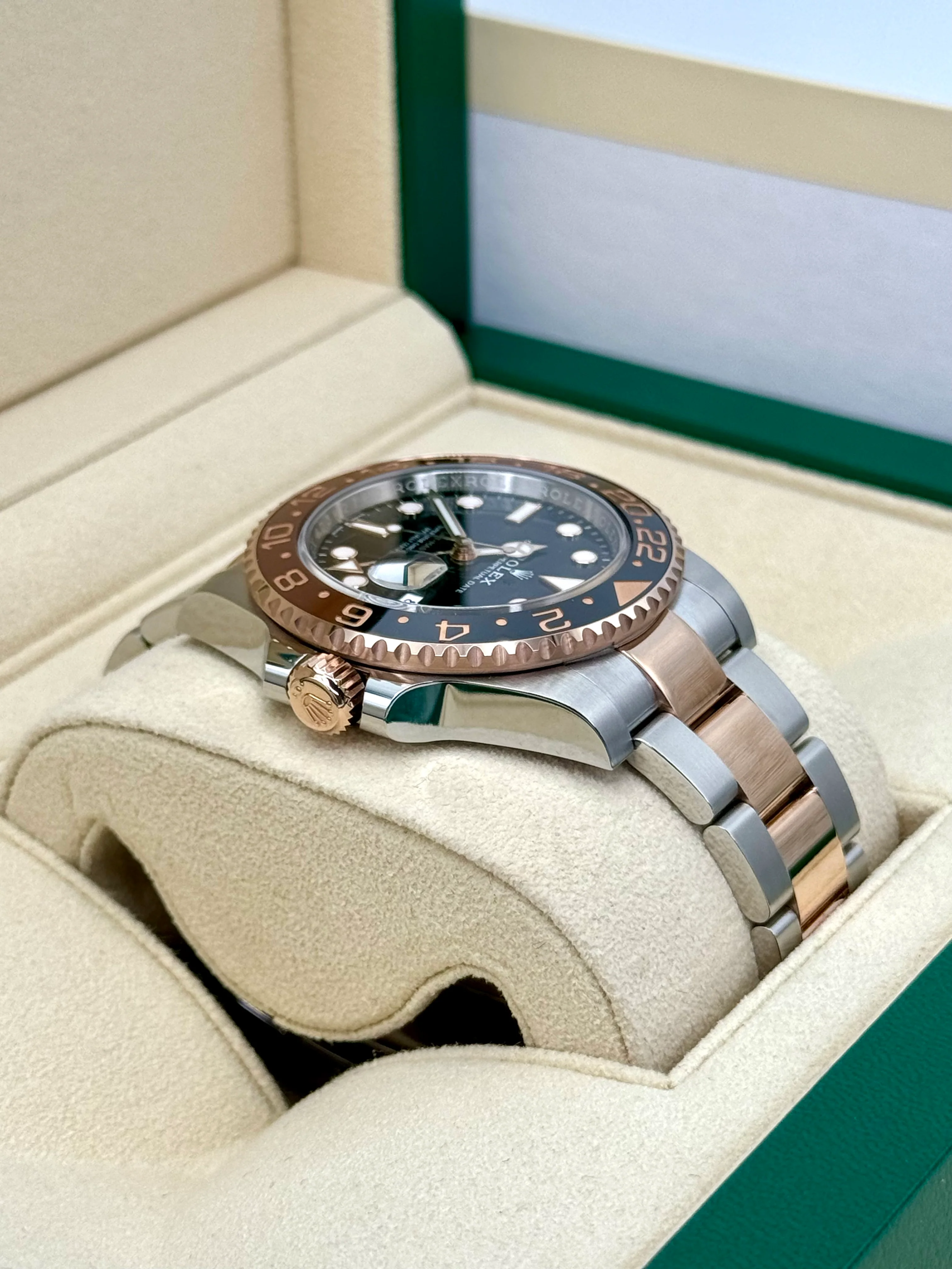 NEW 2023 Rolex GMT-Master II "Rootbeer" 40mm 126711CHNR Two-Tone - Image 8