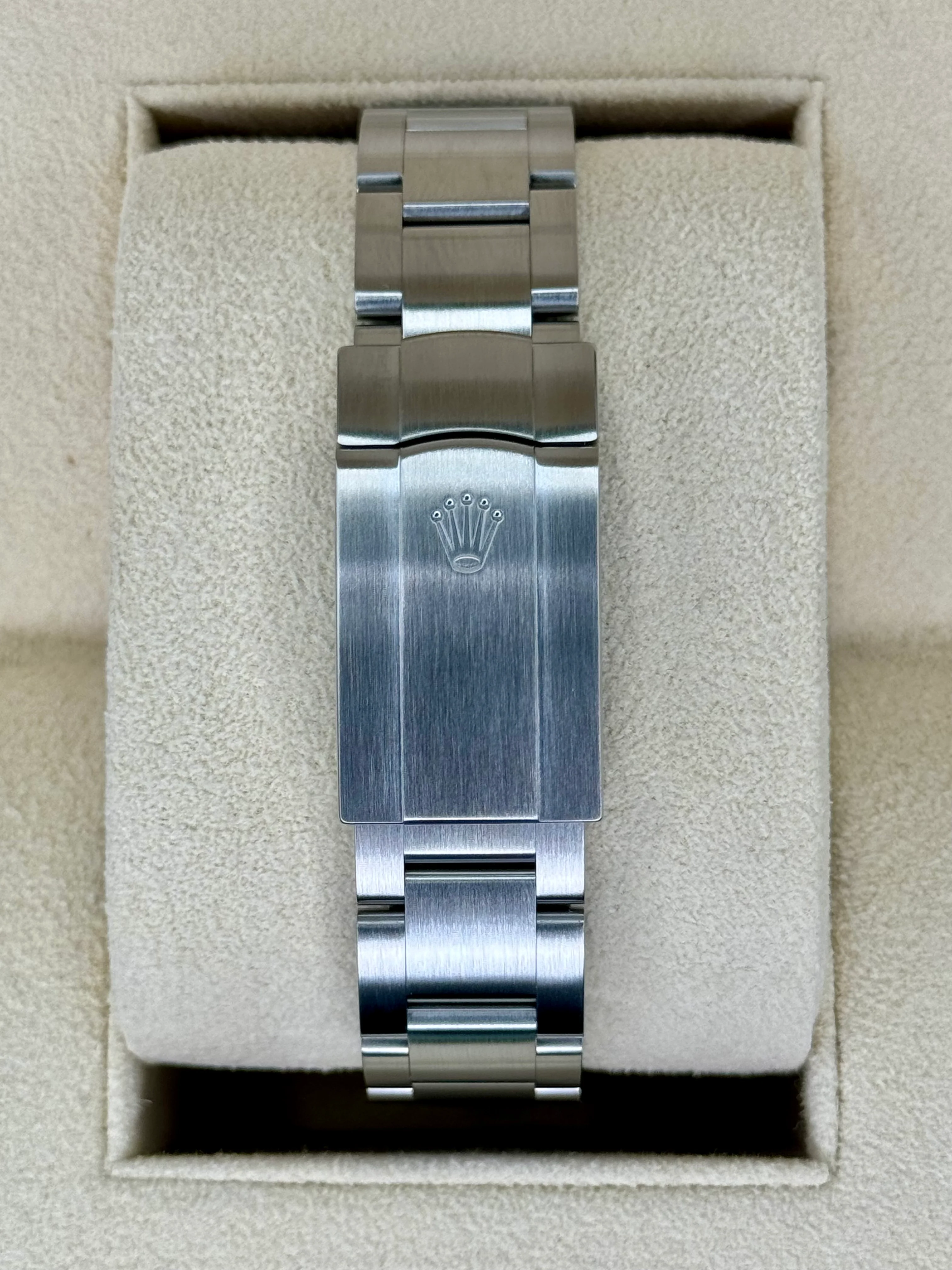 2023 Rolex Oyster Perpetual 36mm 126000 Tiffany Blue Dial - Image 2