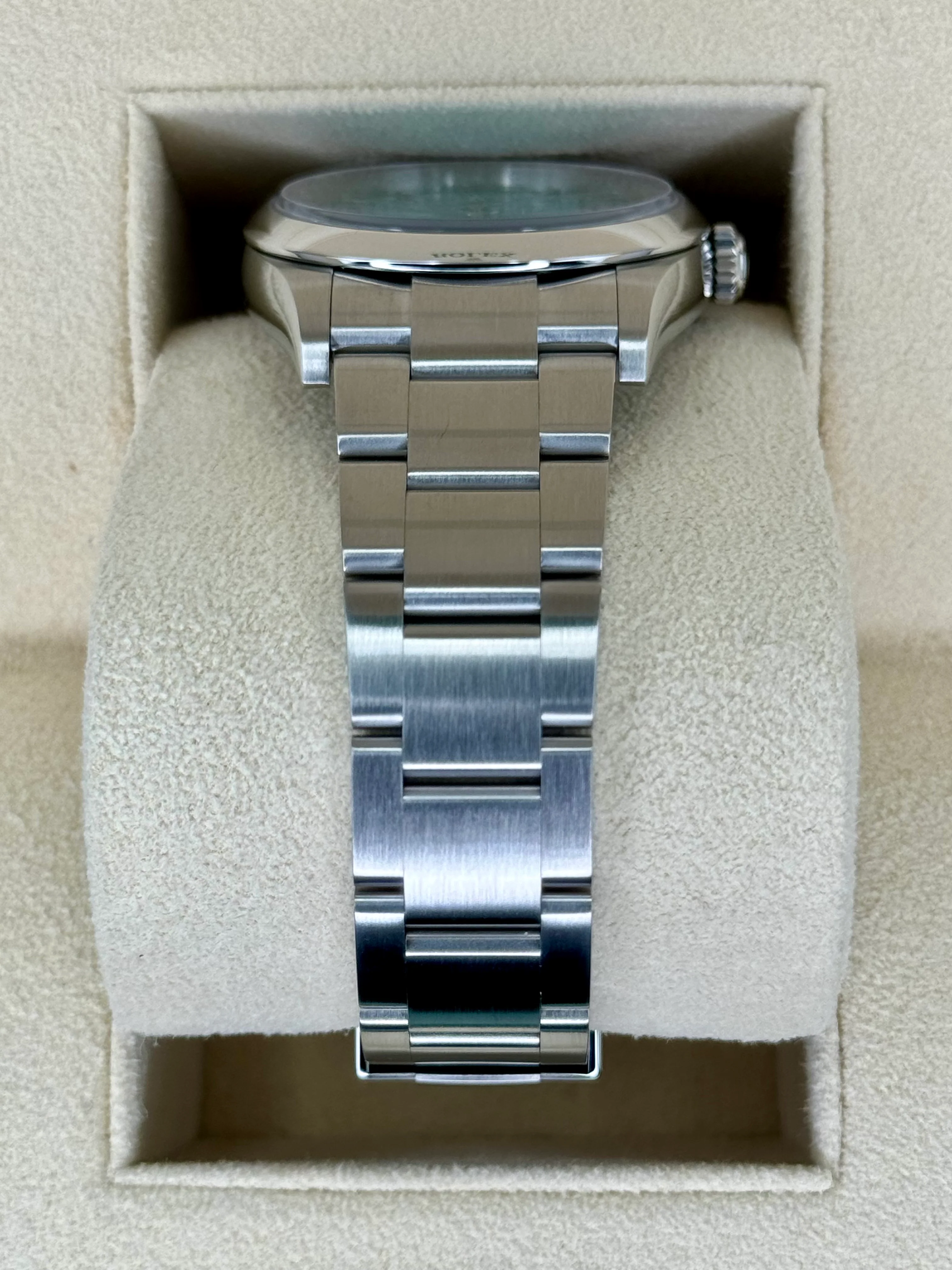 2023 Rolex Oyster Perpetual 36mm 126000 Tiffany Blue Dial - Image 3