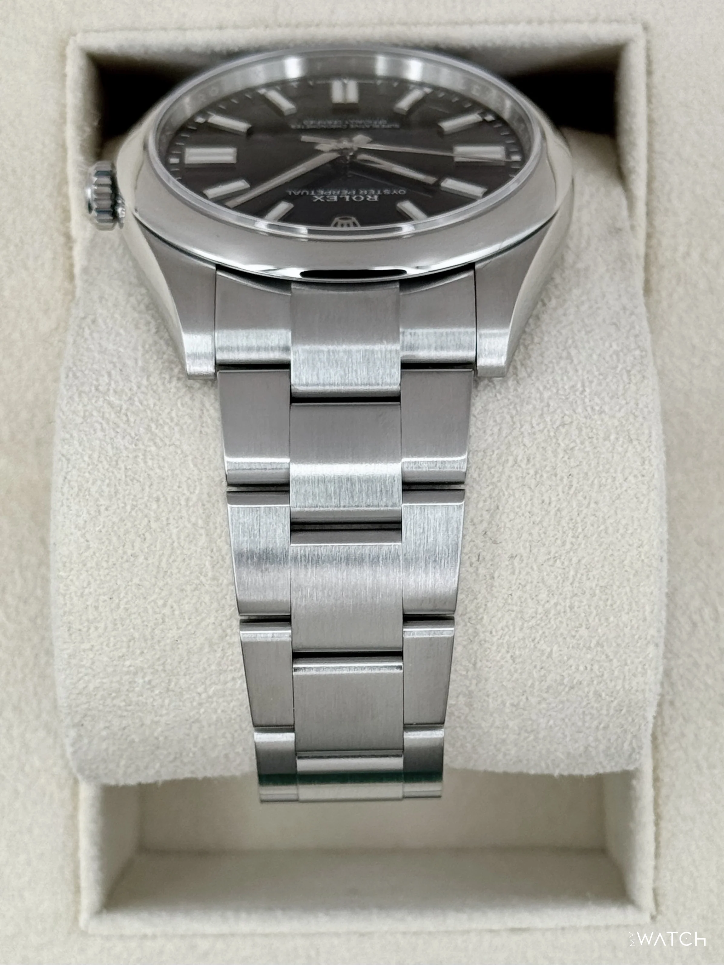 2023 Rolex Oyster Perpetual 41mm 124300 Black Dial - Image 4