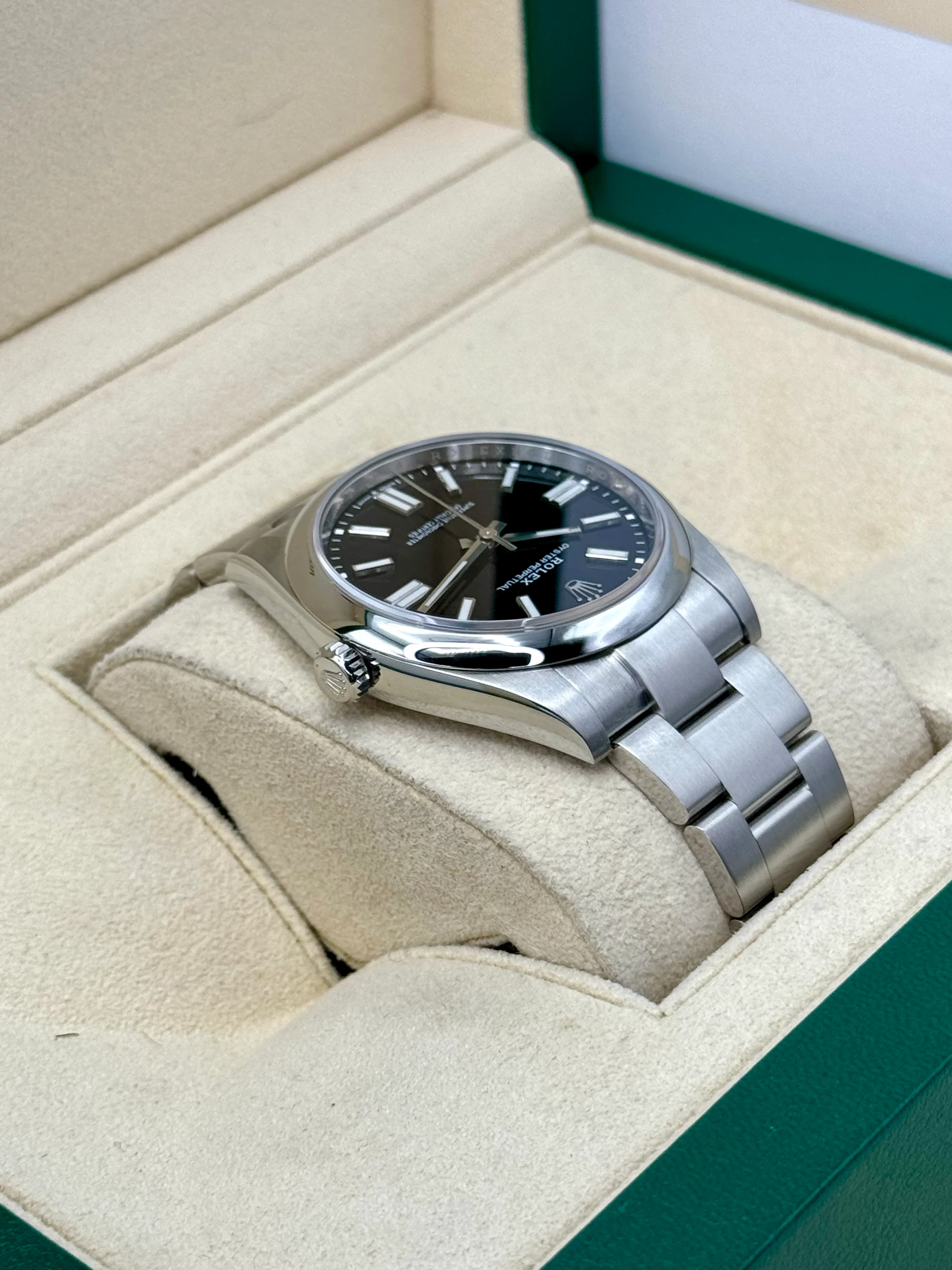 2023 Rolex Oyster Perpetual 41mm 124300 Black Dial - Image 8
