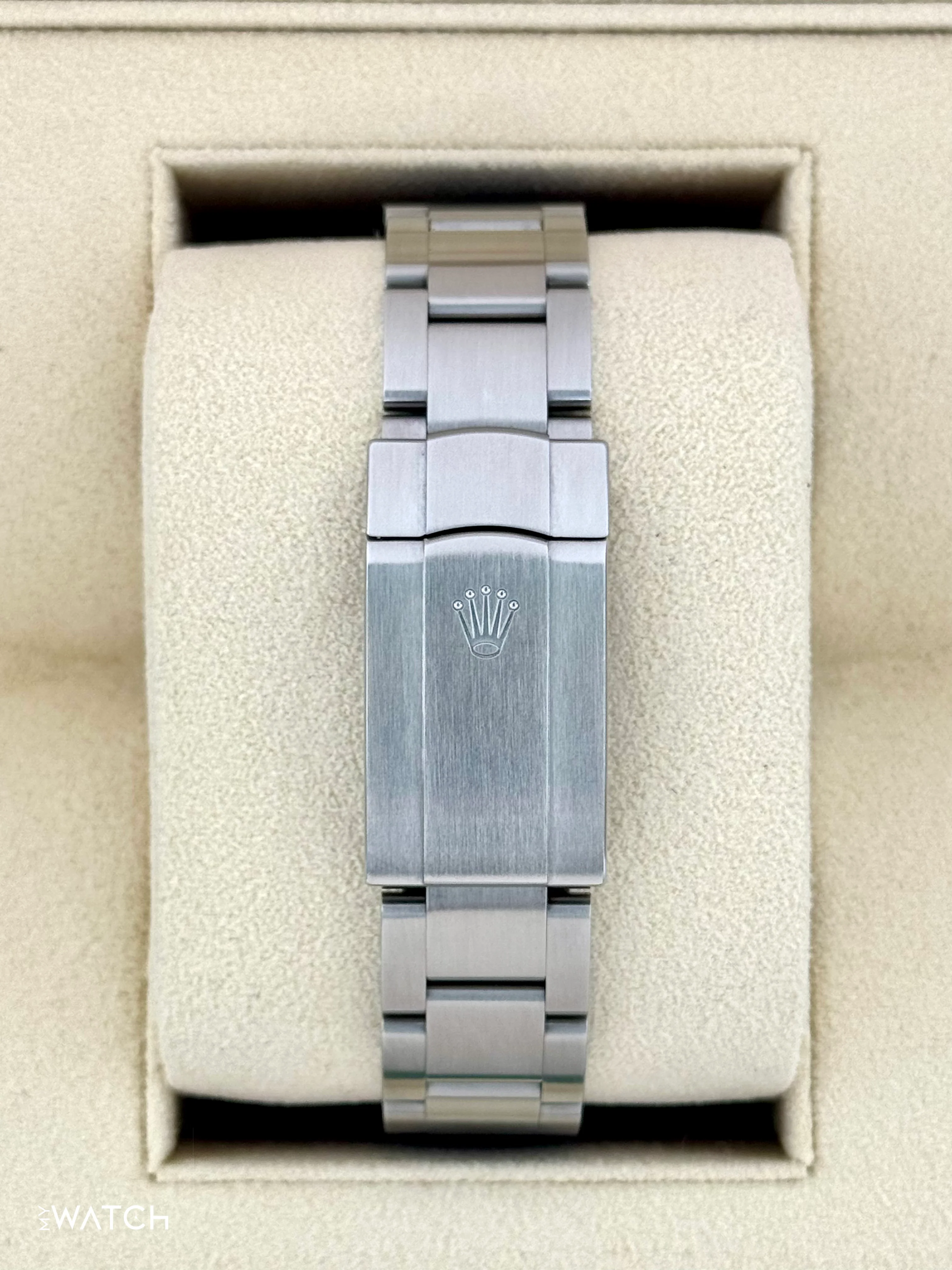 2023 Rolex Oyster Perpetual 41mm 124300 Green Dial - Image 2