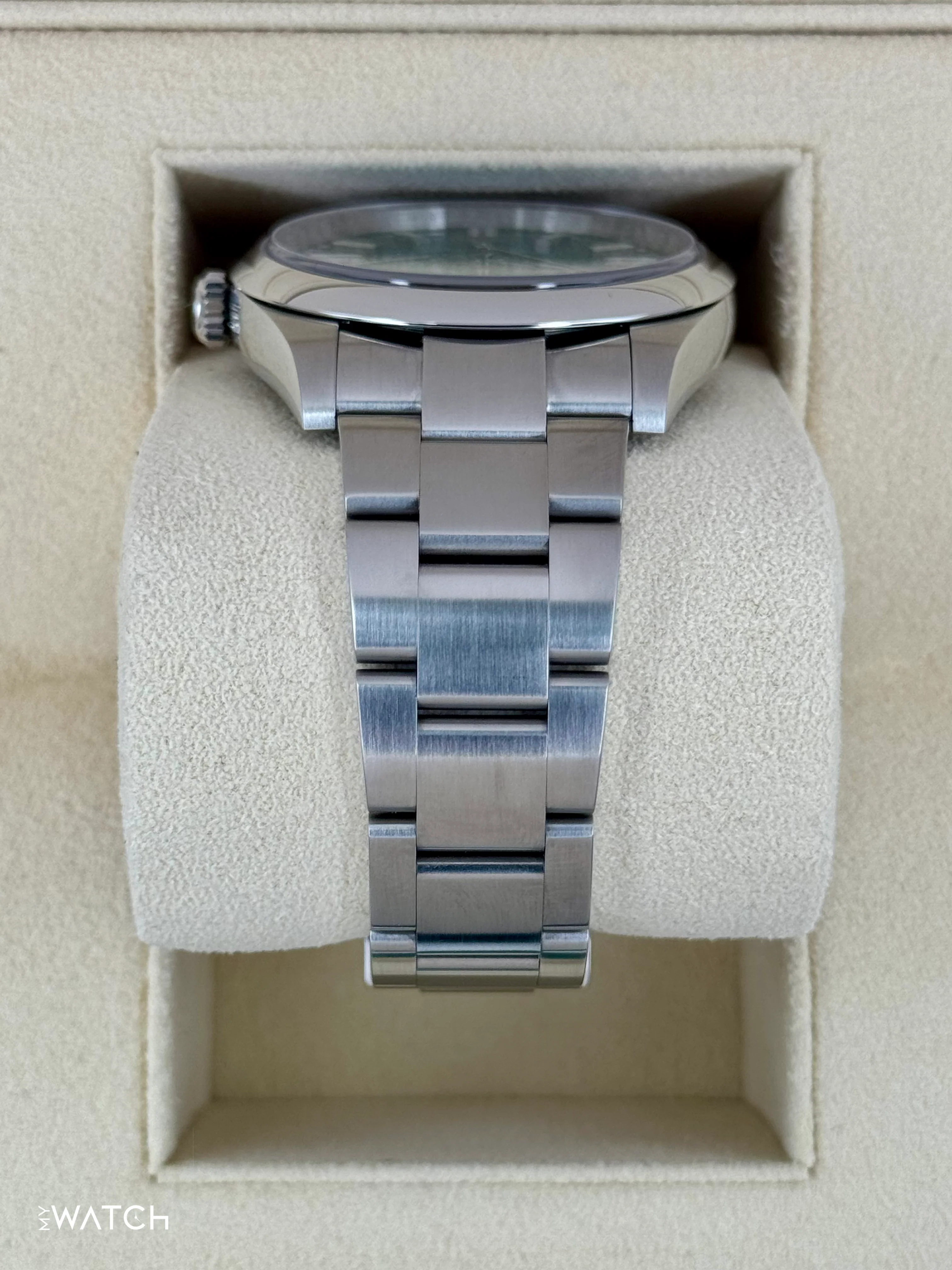 2023 Rolex Oyster Perpetual 41mm 124300 Green Dial - Image 4
