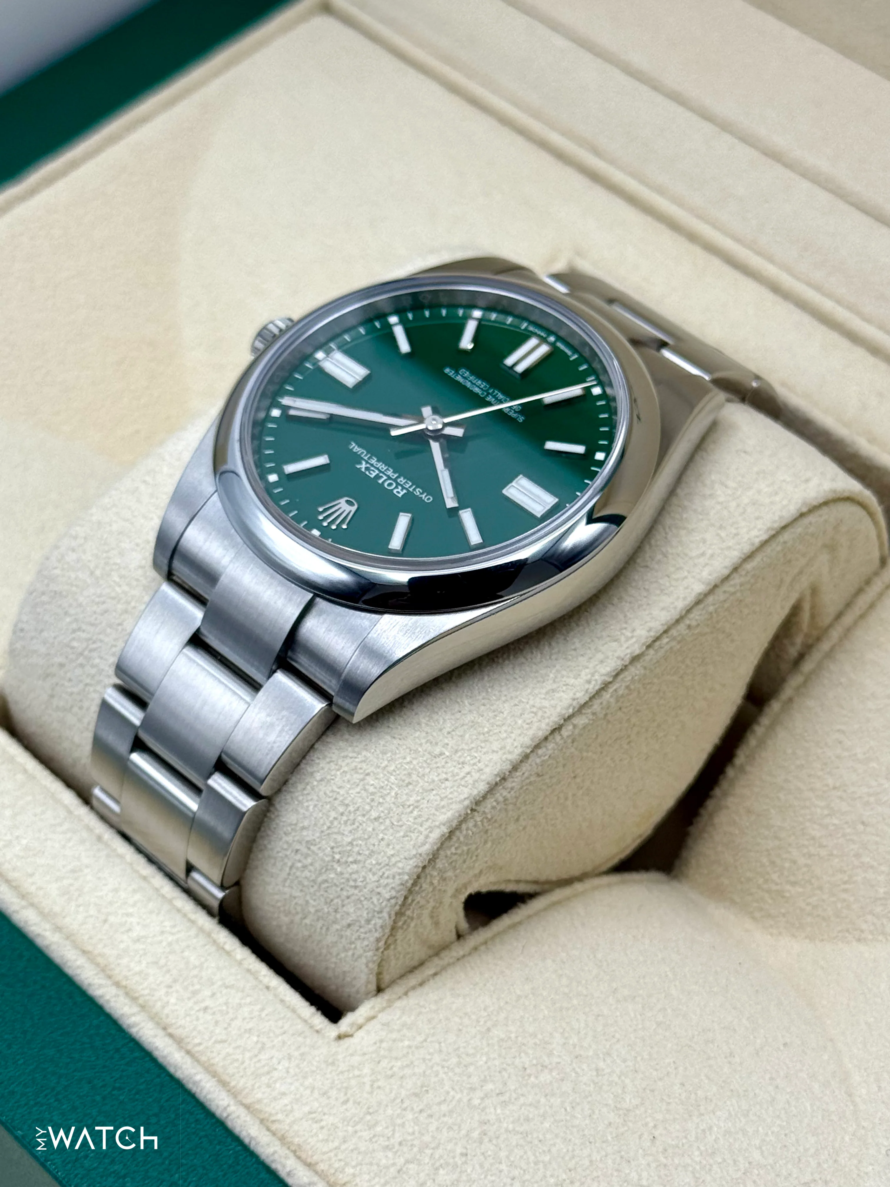 2023 Rolex Oyster Perpetual 41mm 124300 Green Dial - Image 7