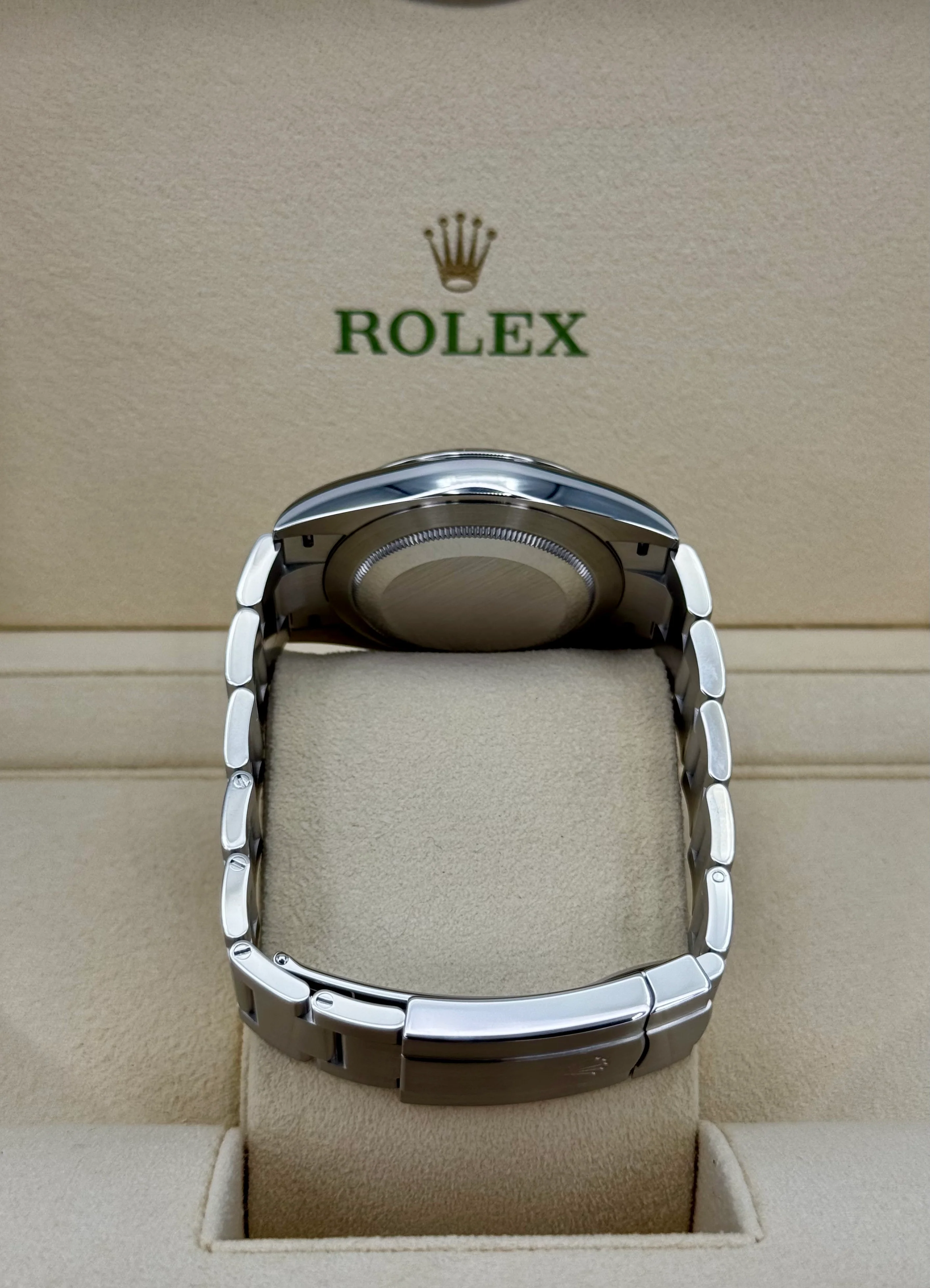 2023 Rolex Oyster Perpetual 41mm 124300 Green Dial - Image 10