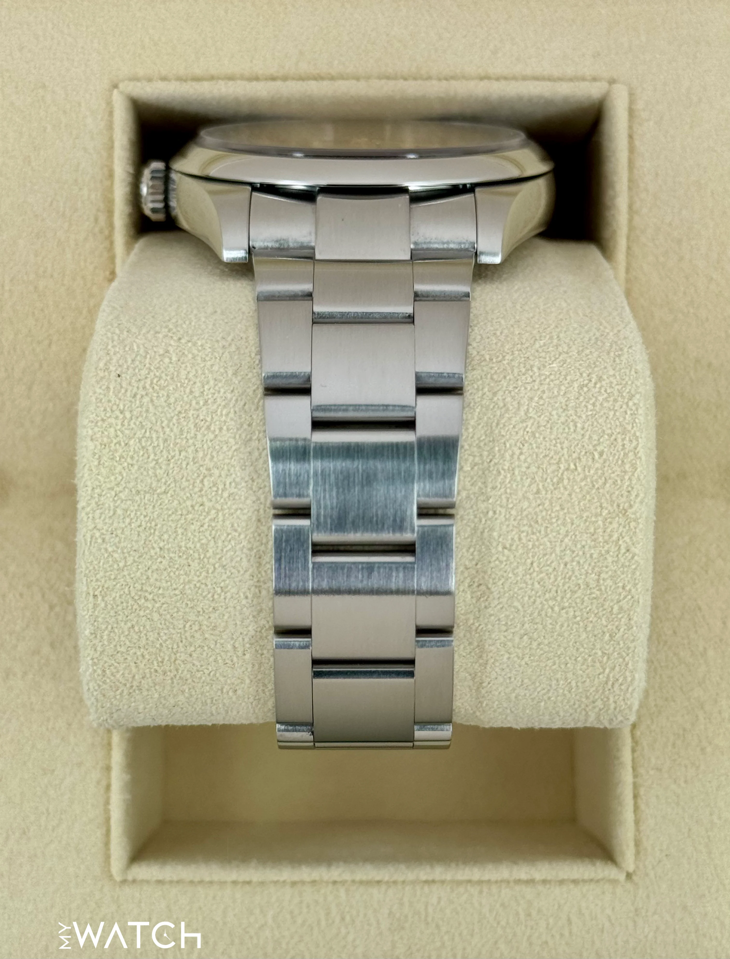 2023 Rolex Oyster Perpetual 41mm 124300 Silver Dial - Image 4
