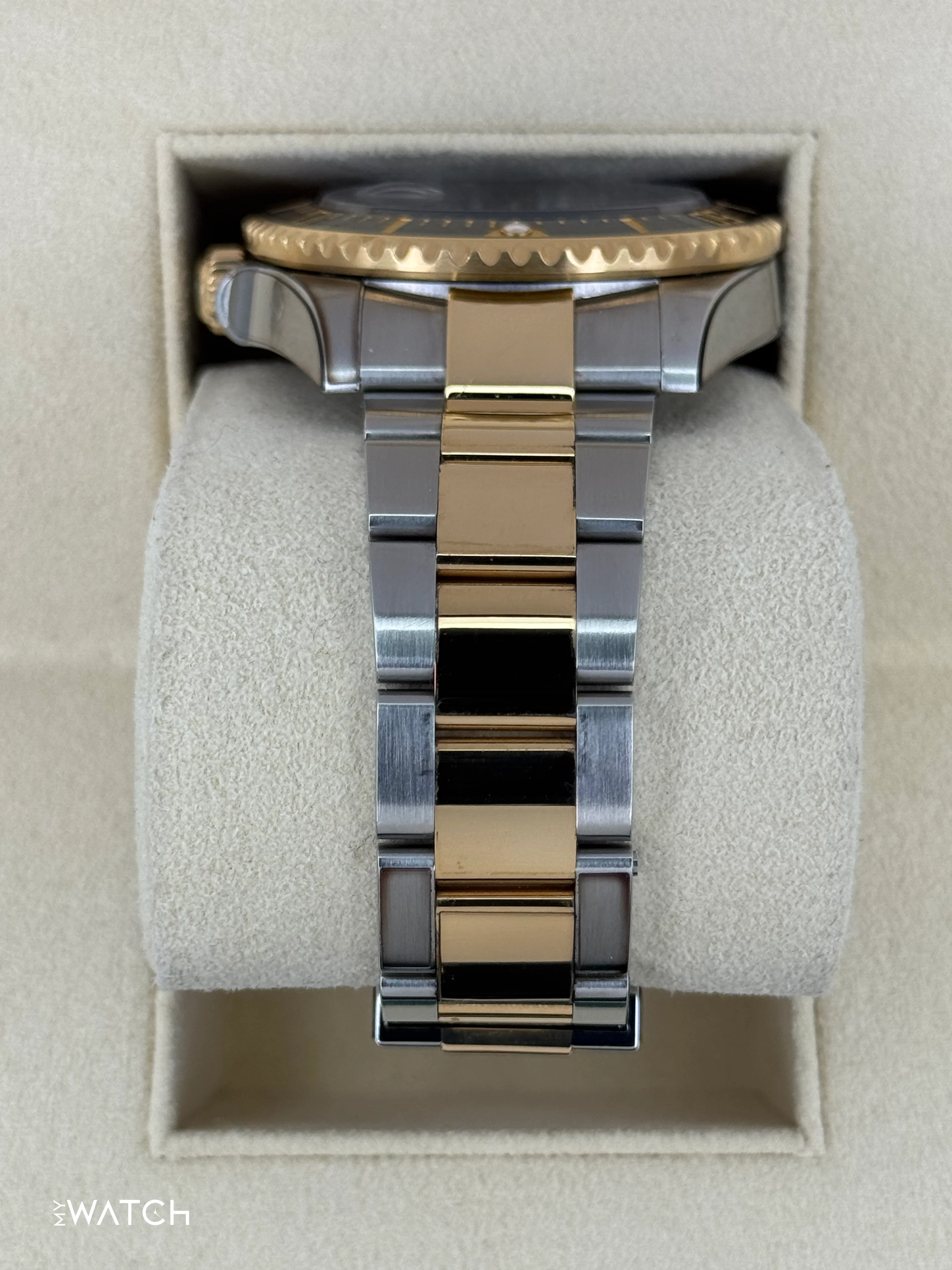 2023 Rolex Sea-Dweller 43mm 126603 Two-Tone Black Dial - Image 4