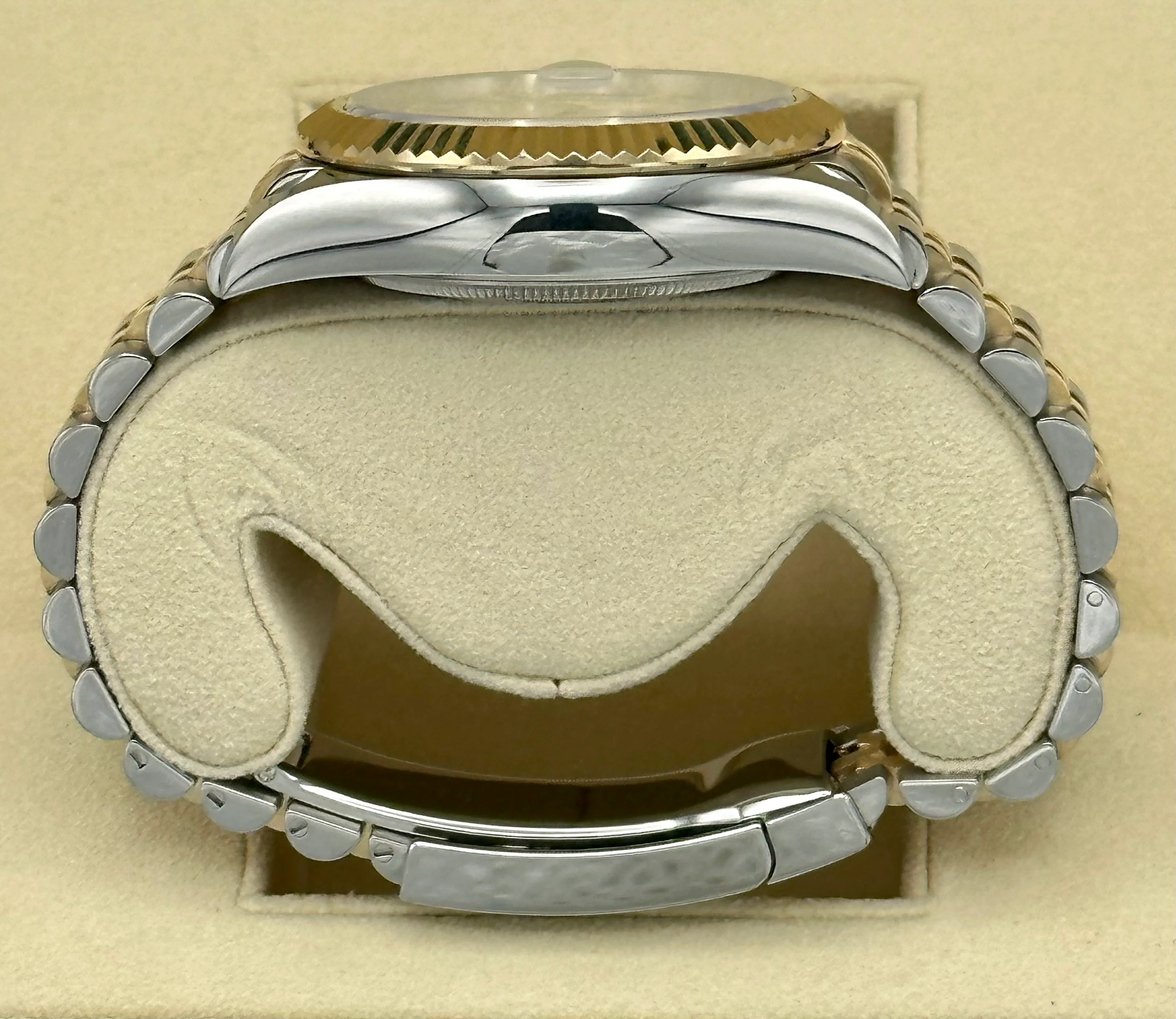 NEW 2023 Rolex Sky-Dweller 42mm 326933 Two-Tone Jubilee White Dial - Image 10
