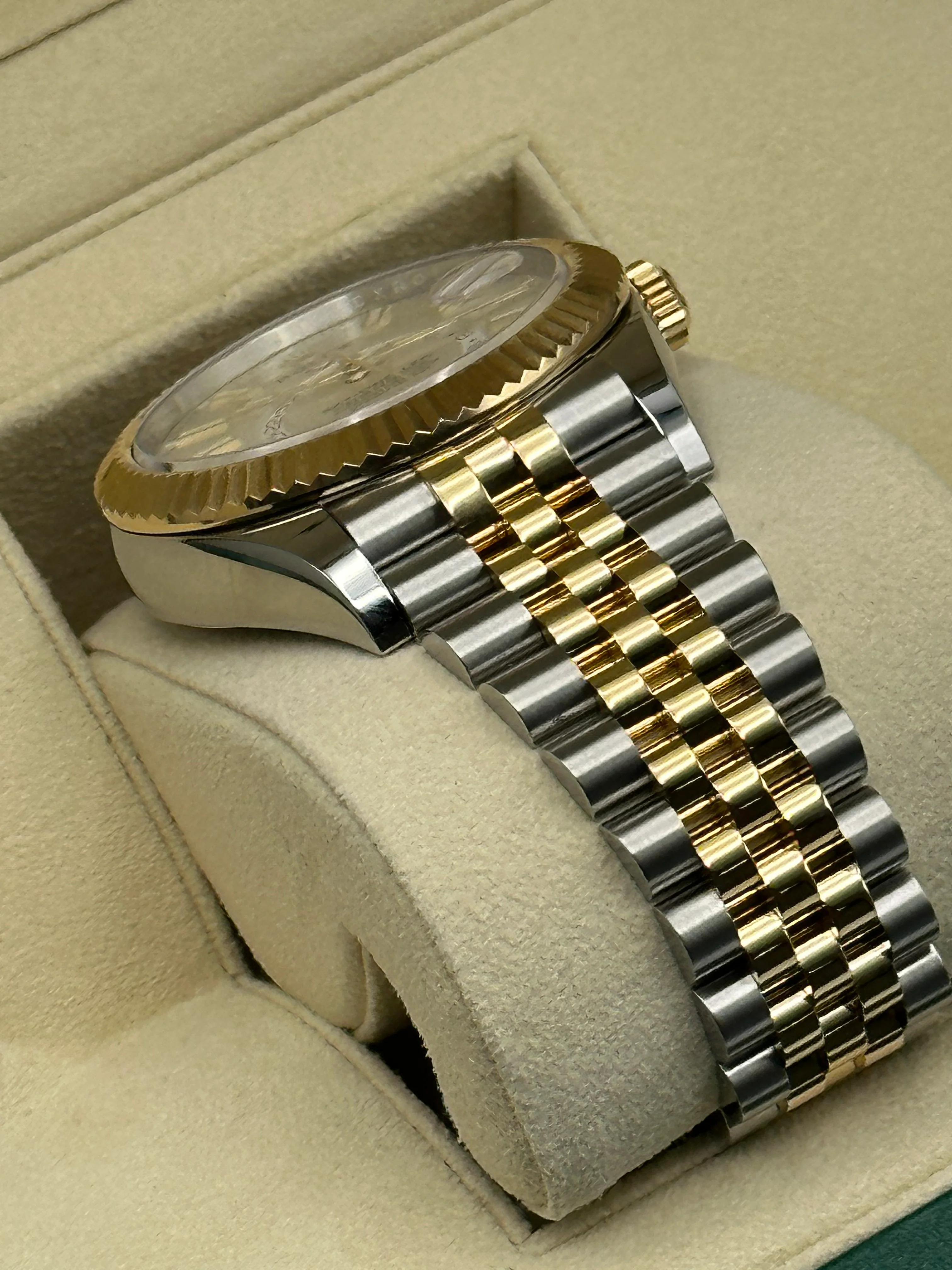 NEW 2023 Rolex Sky-Dweller 42mm 326933 Two-Tone Jubilee White Dial - Image 8