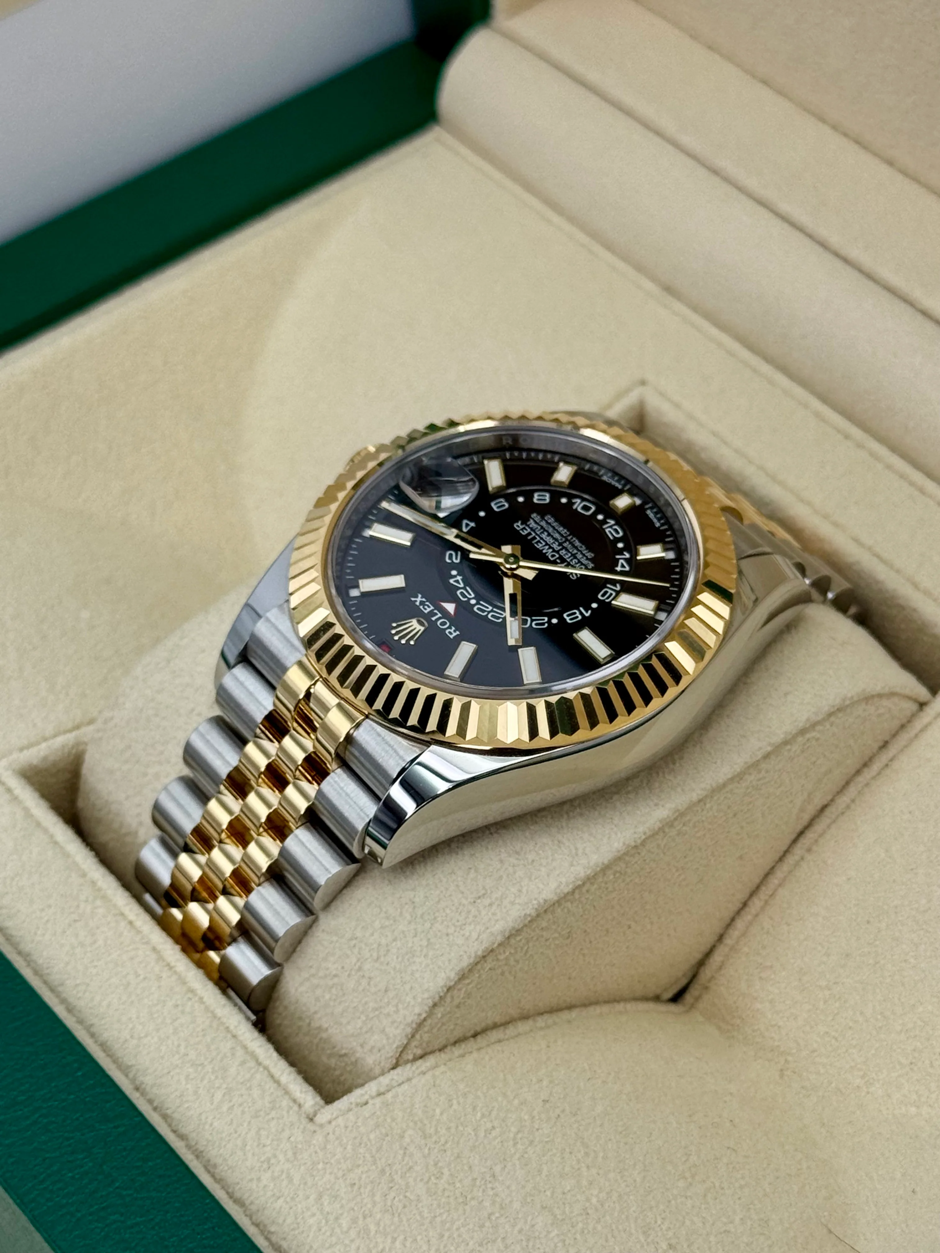 2023 Rolex Sky-Dweller 42mm 326933 Two-Tone Jubilee Black Dial - Image 7