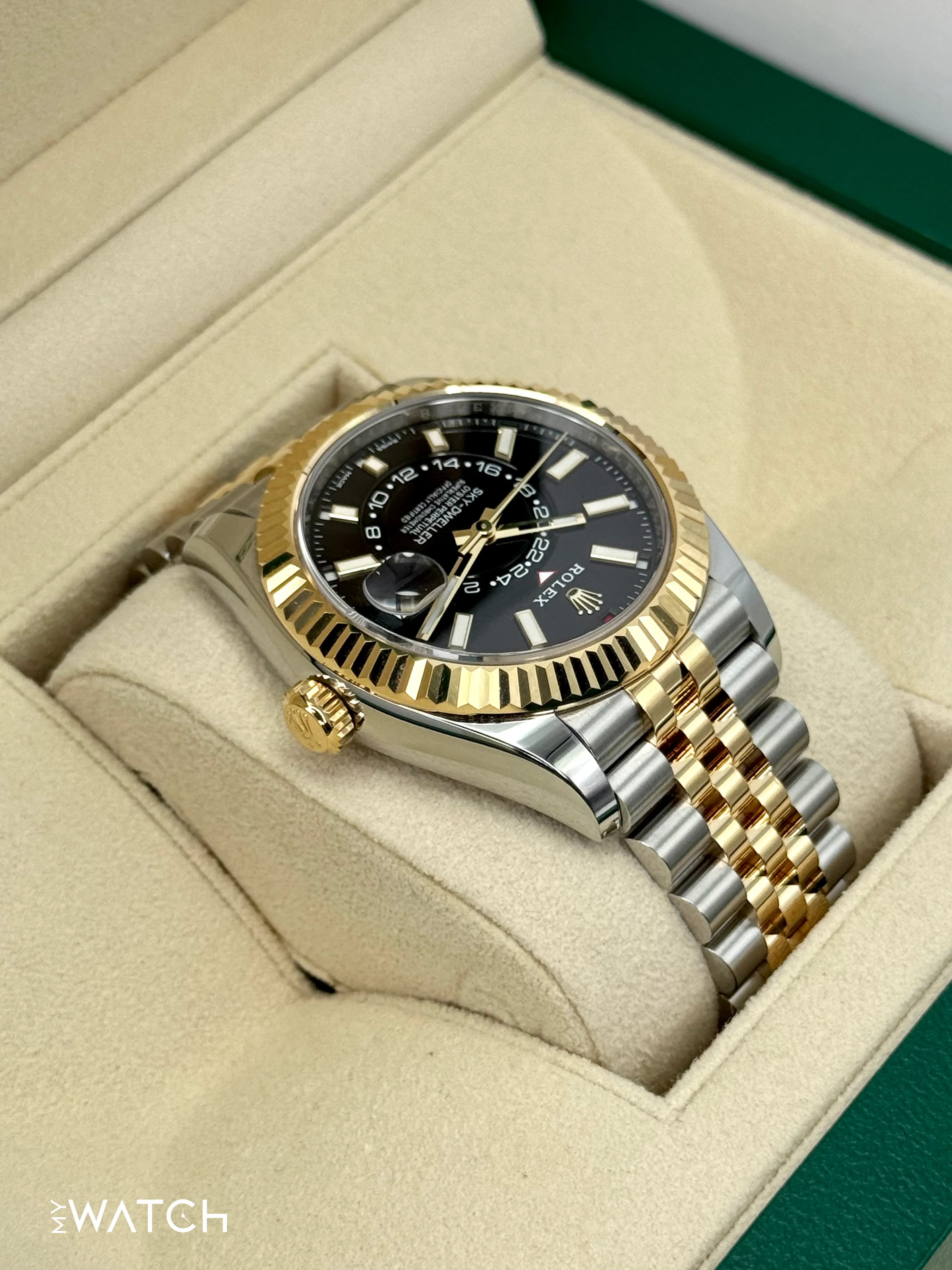 2023 Rolex Sky-Dweller 42mm 326933 Two-Tone Jubilee Black Dial - Image 8