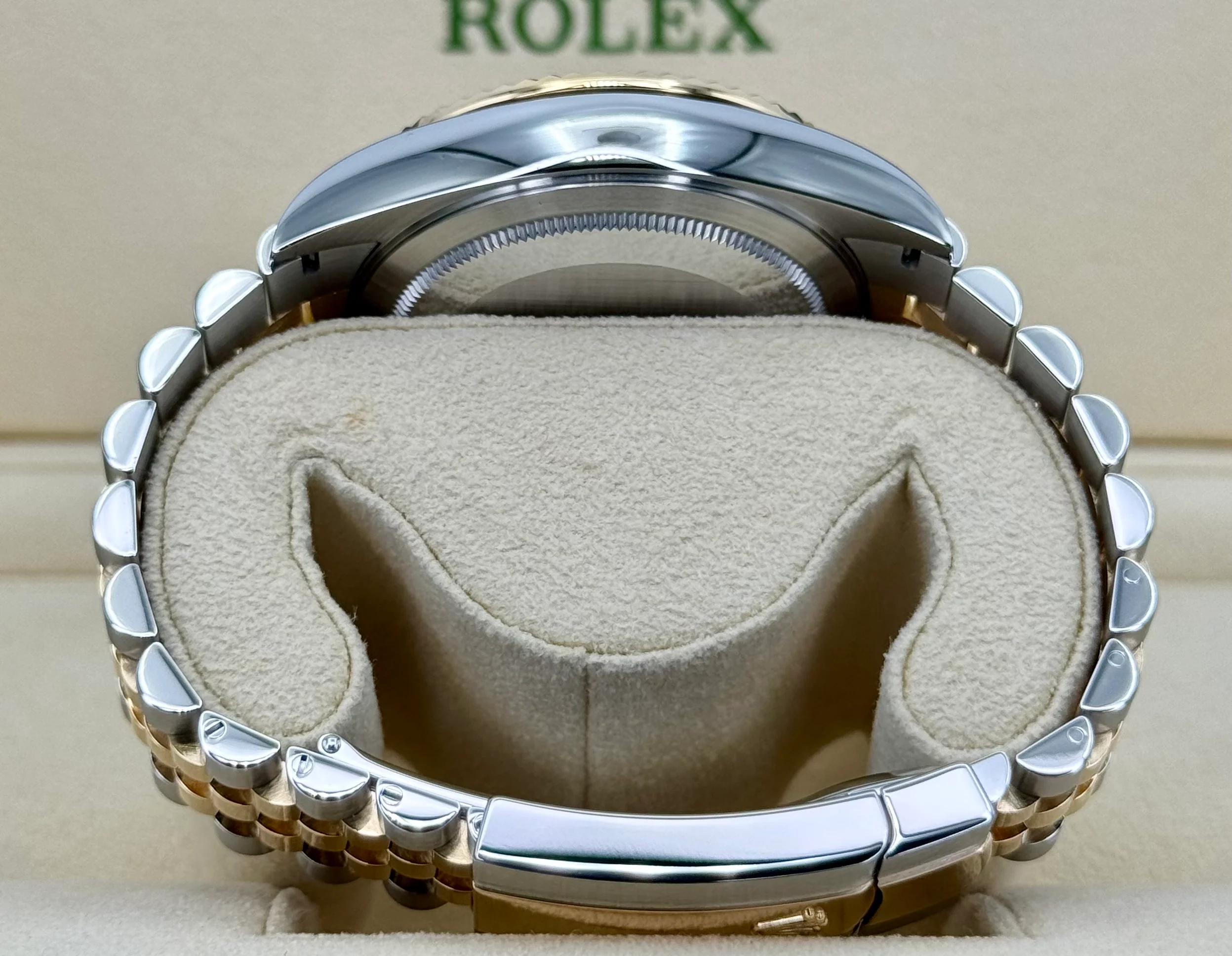 2023 Rolex Sky-Dweller 42mm 326933 Two-Tone Jubilee Black Dial - Image 10