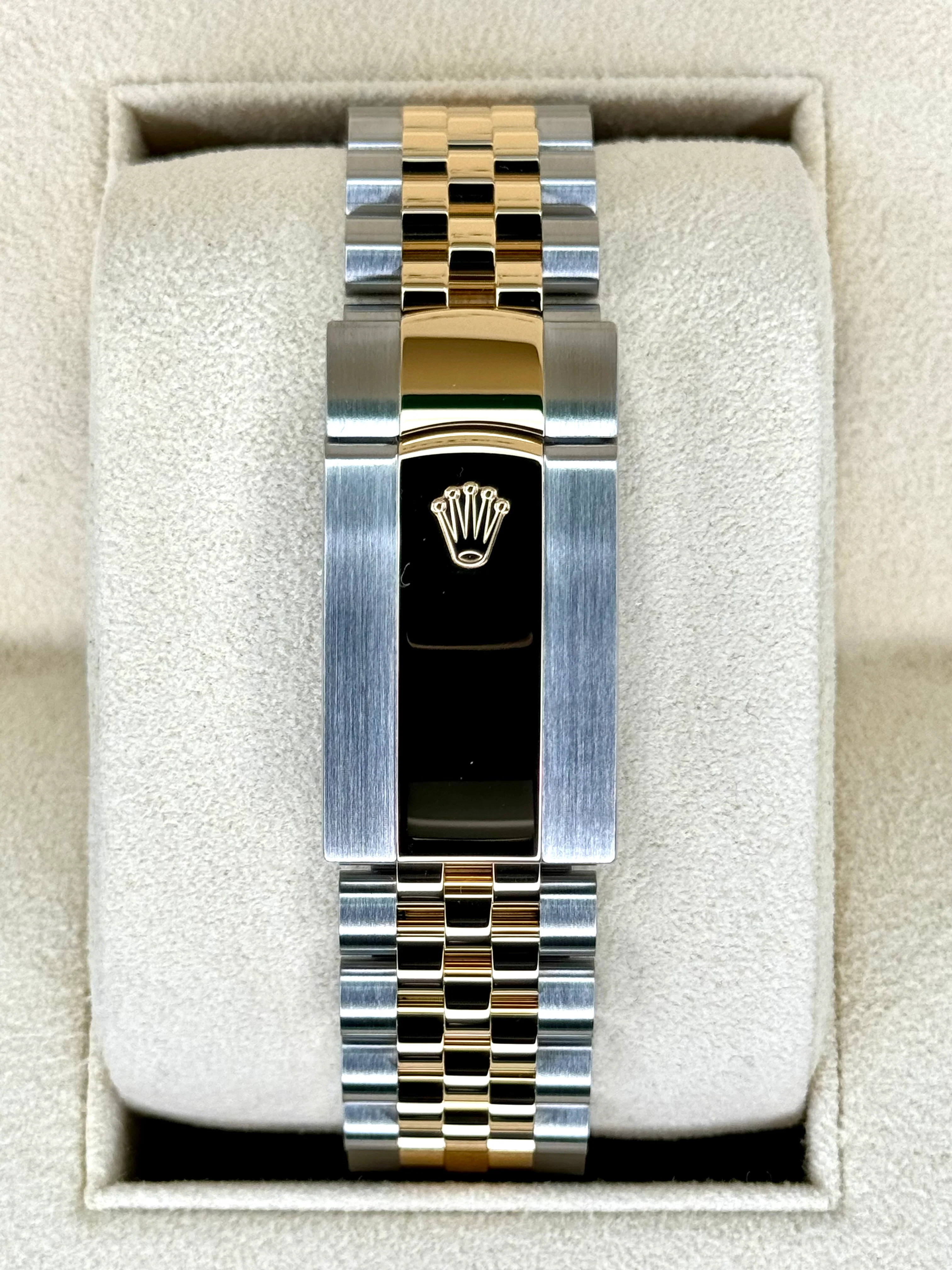2023 Rolex Sky-Dweller 42mm 326933 Two-Tone Jubilee Black Dial - Image 2