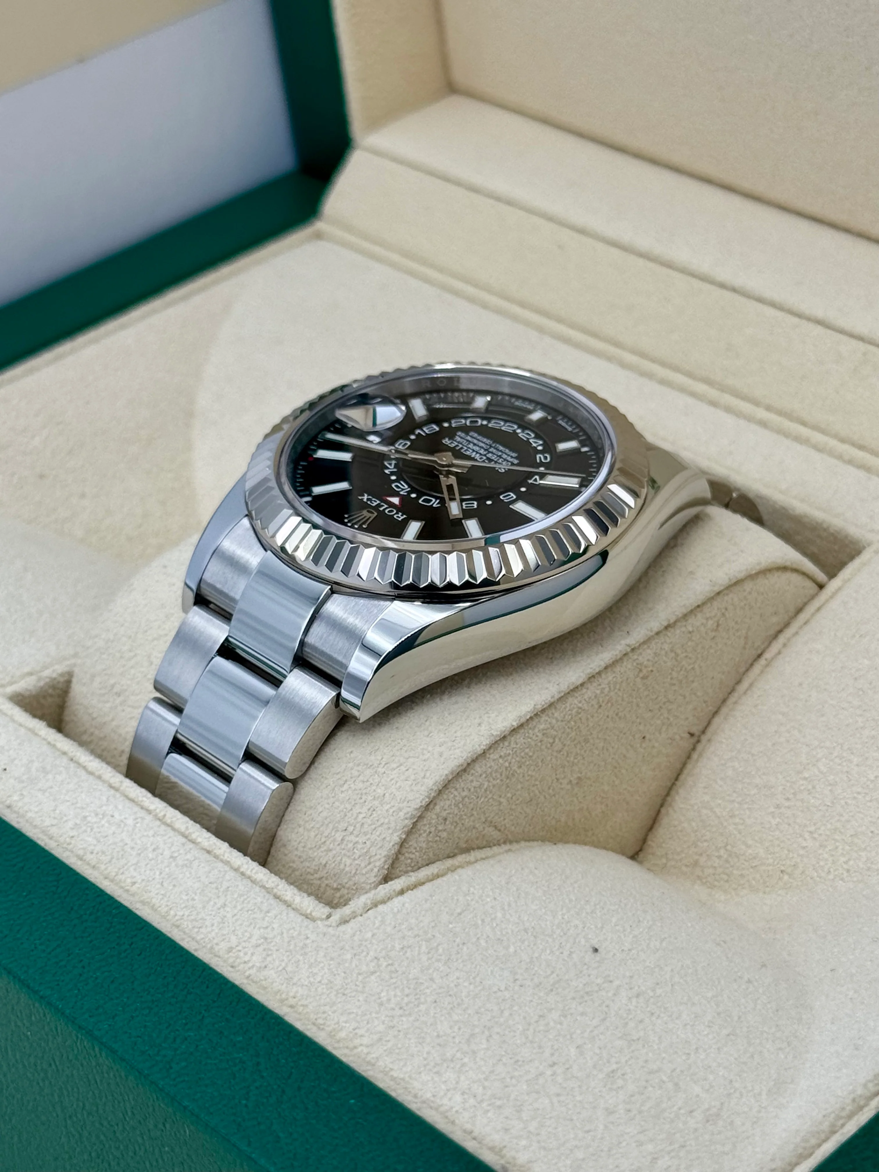 2023 Rolex Sky-Dweller 42mm 326934 Oyster Black Dial - Image 7