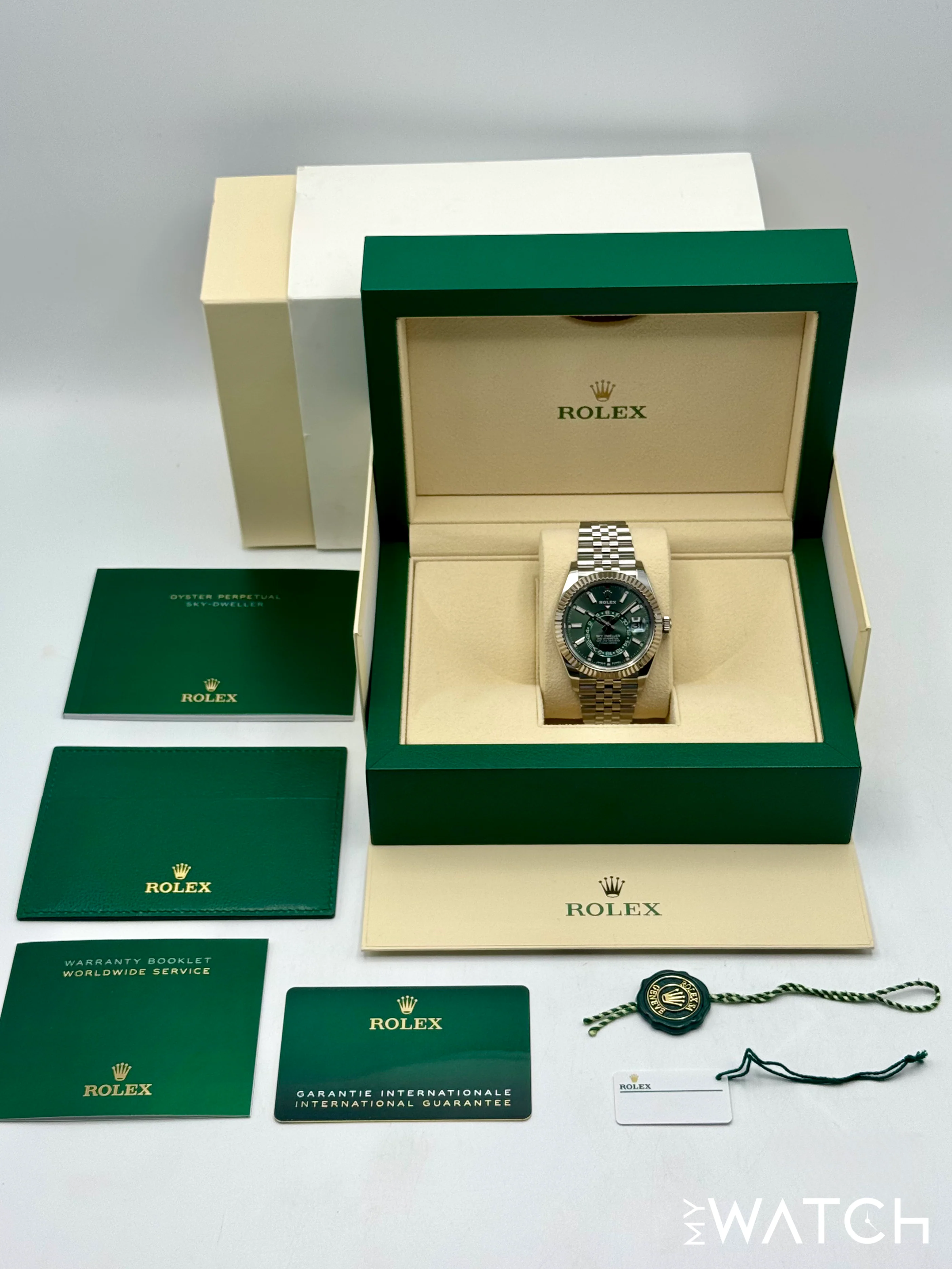 2023 Rolex Sky-Dweller 42mm 336934 Jubilee Green Dial - Image 10