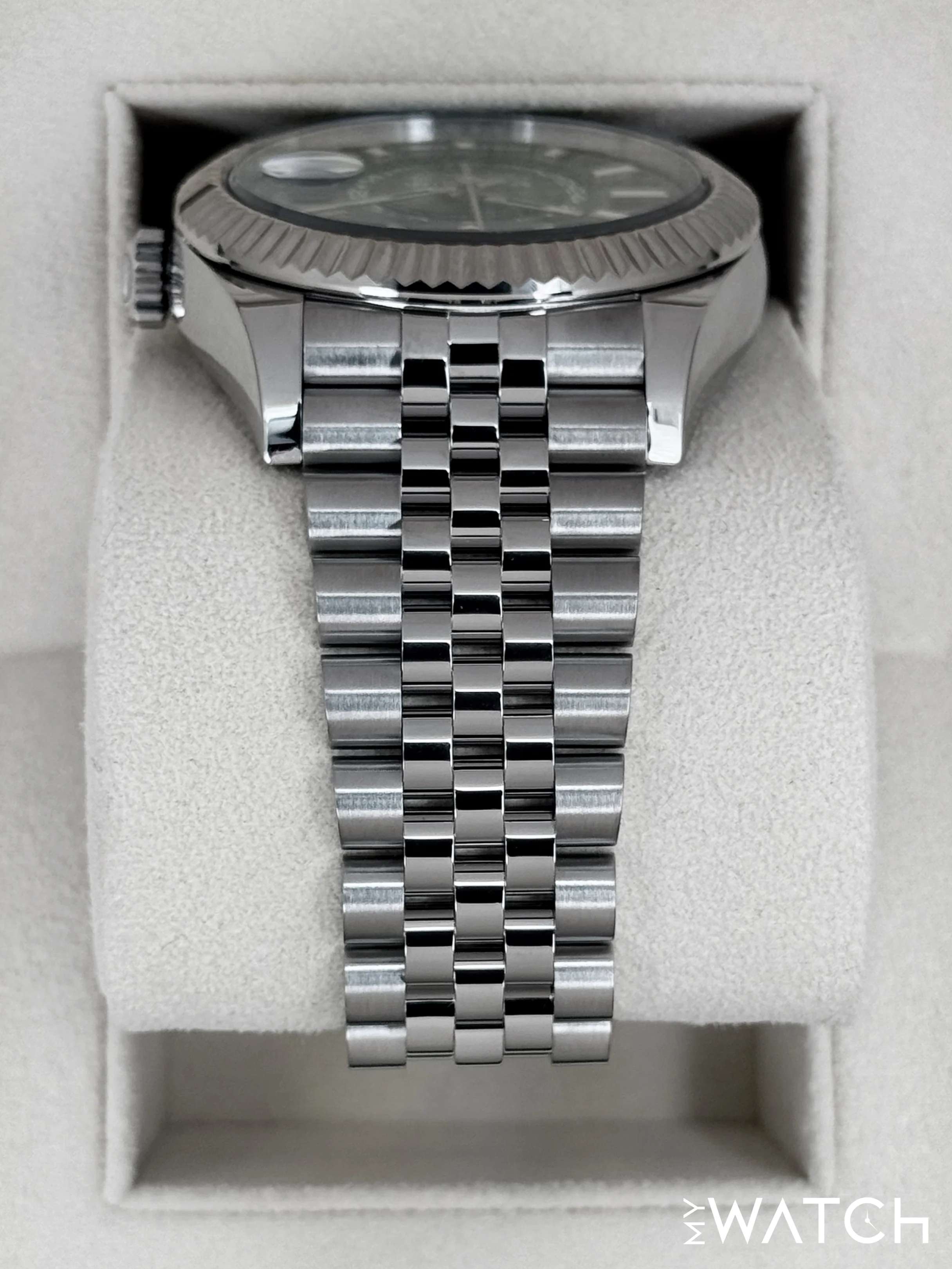 2023 Rolex Sky-Dweller 42mm 336934 Jubilee Green Dial - Image 4