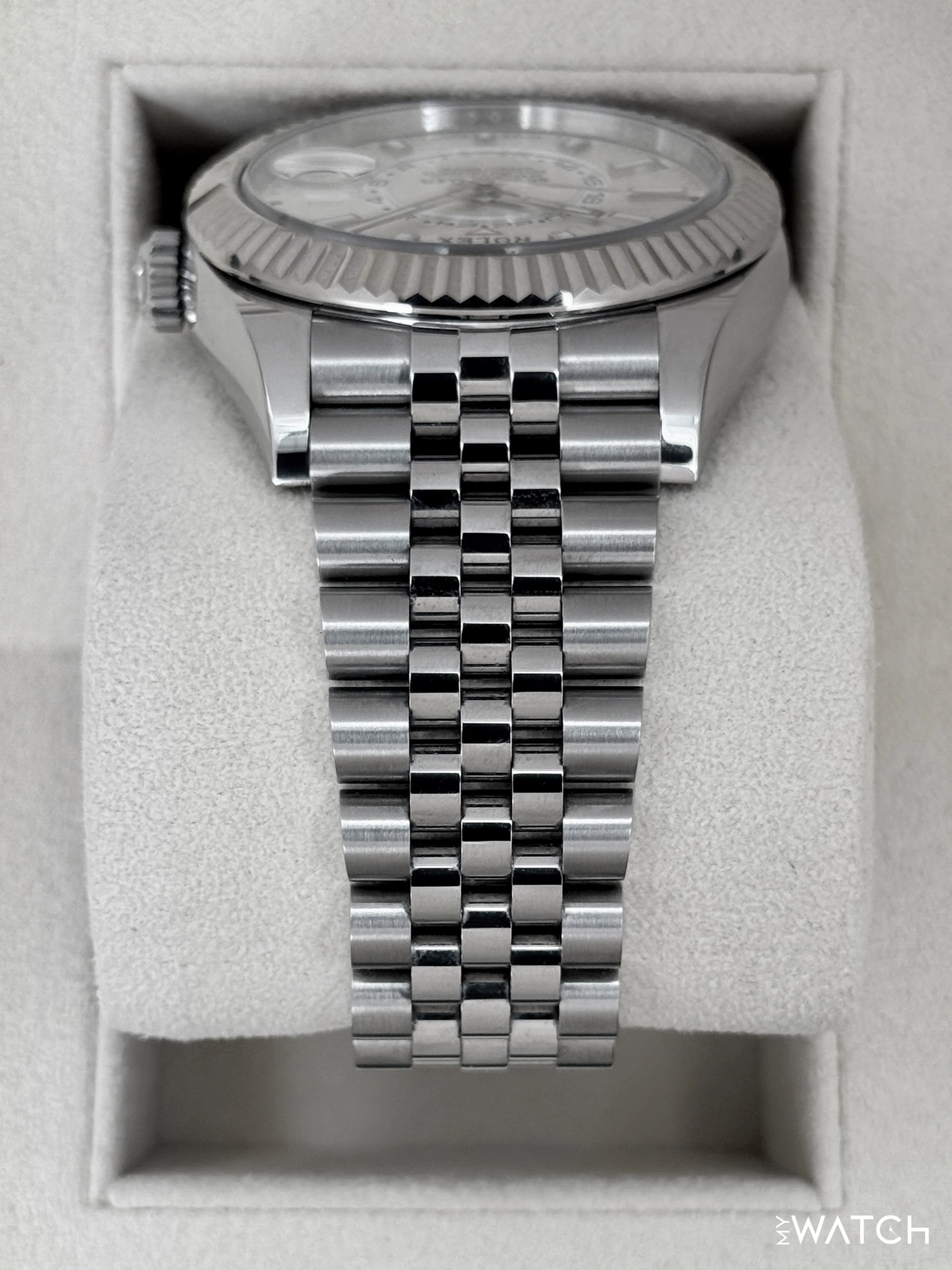 2023 Rolex Sky-Dweller 42mm 336934 Jubilee White Dial - Image 4
