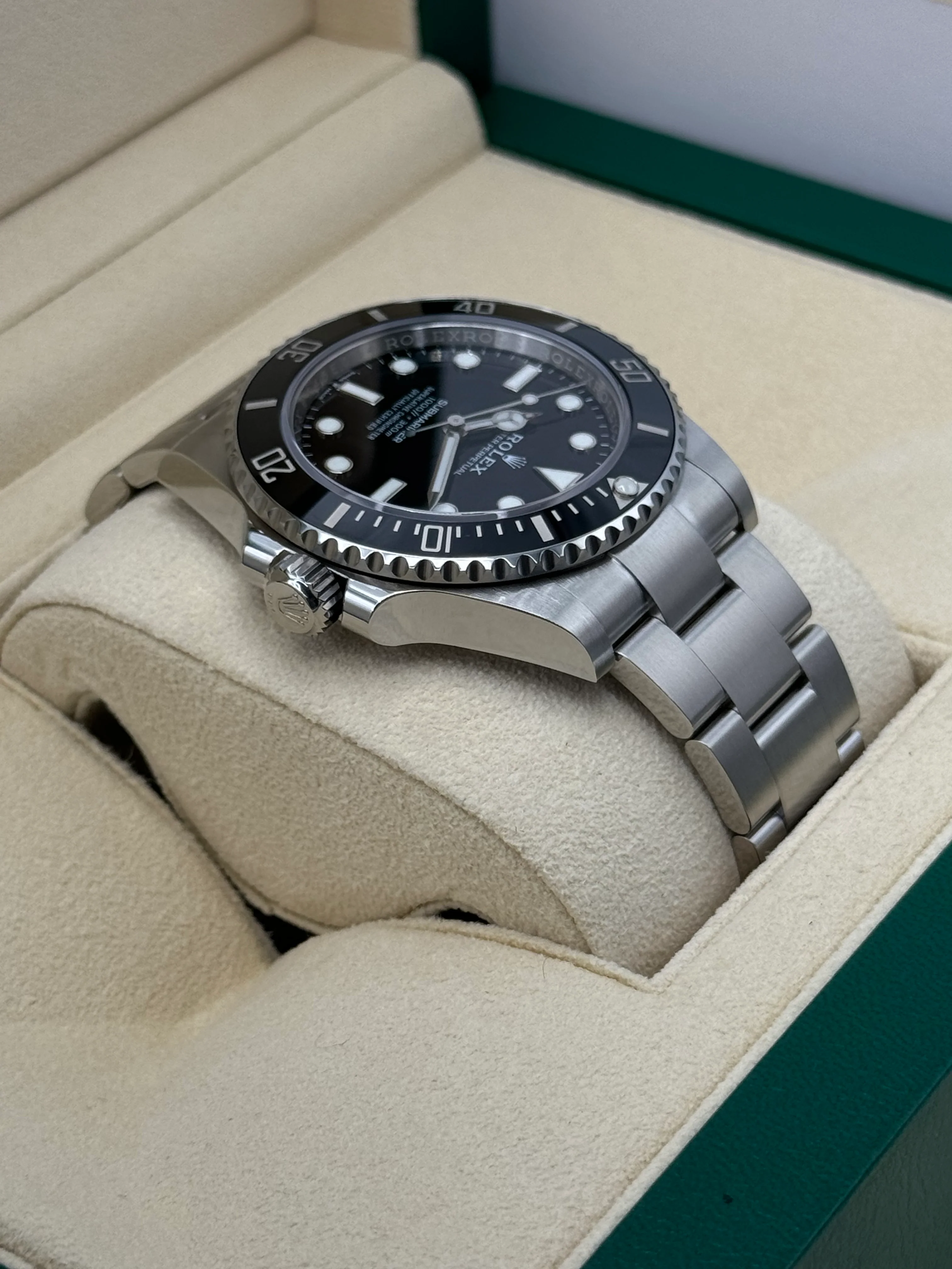 2023 Rolex Submariner 41mm 124060 Stainless Steel Black Dial - Image 8