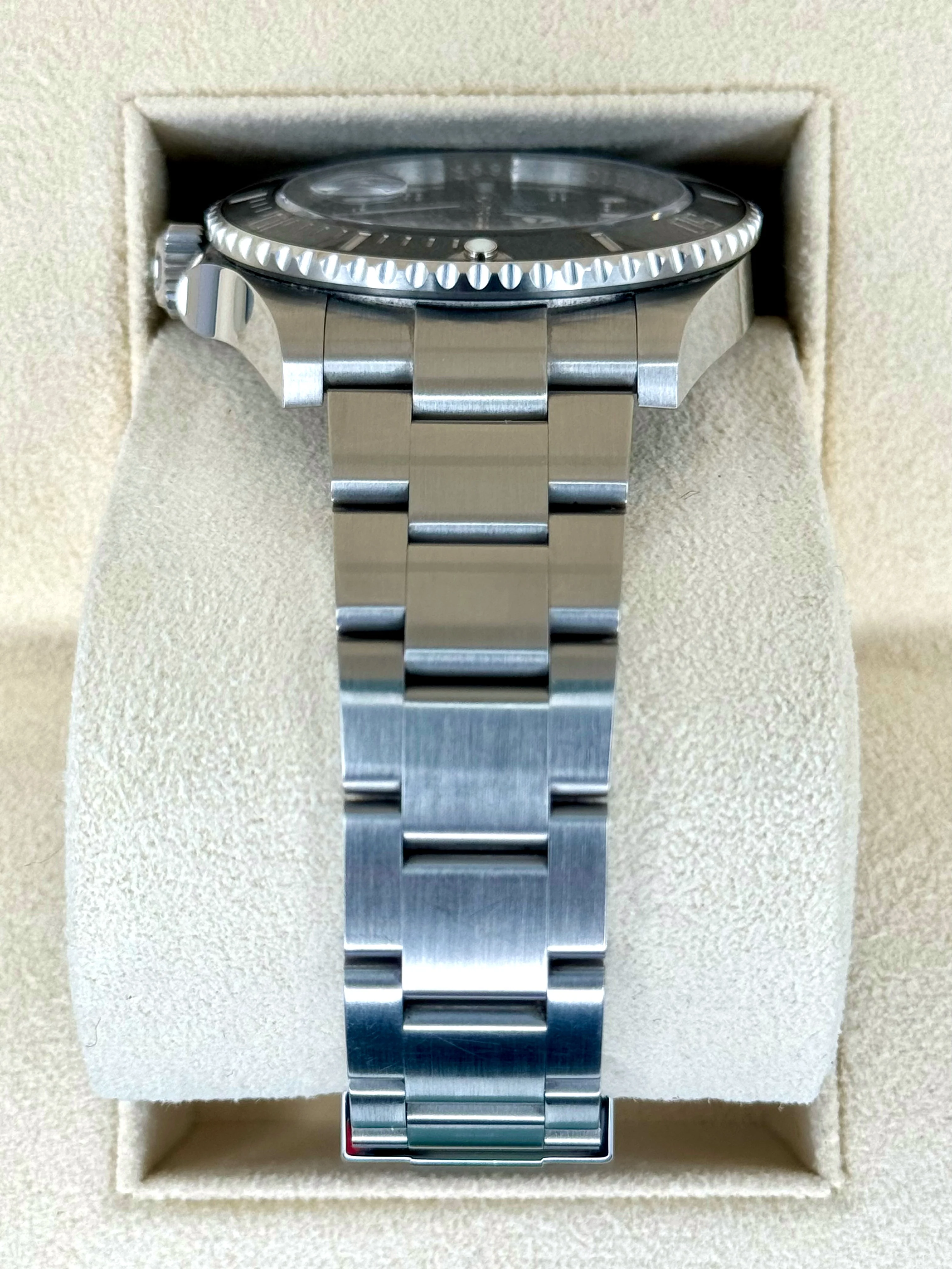 2023 Rolex Submariner 41mm 126610LN Stainless Steel Black Dial - Image 4