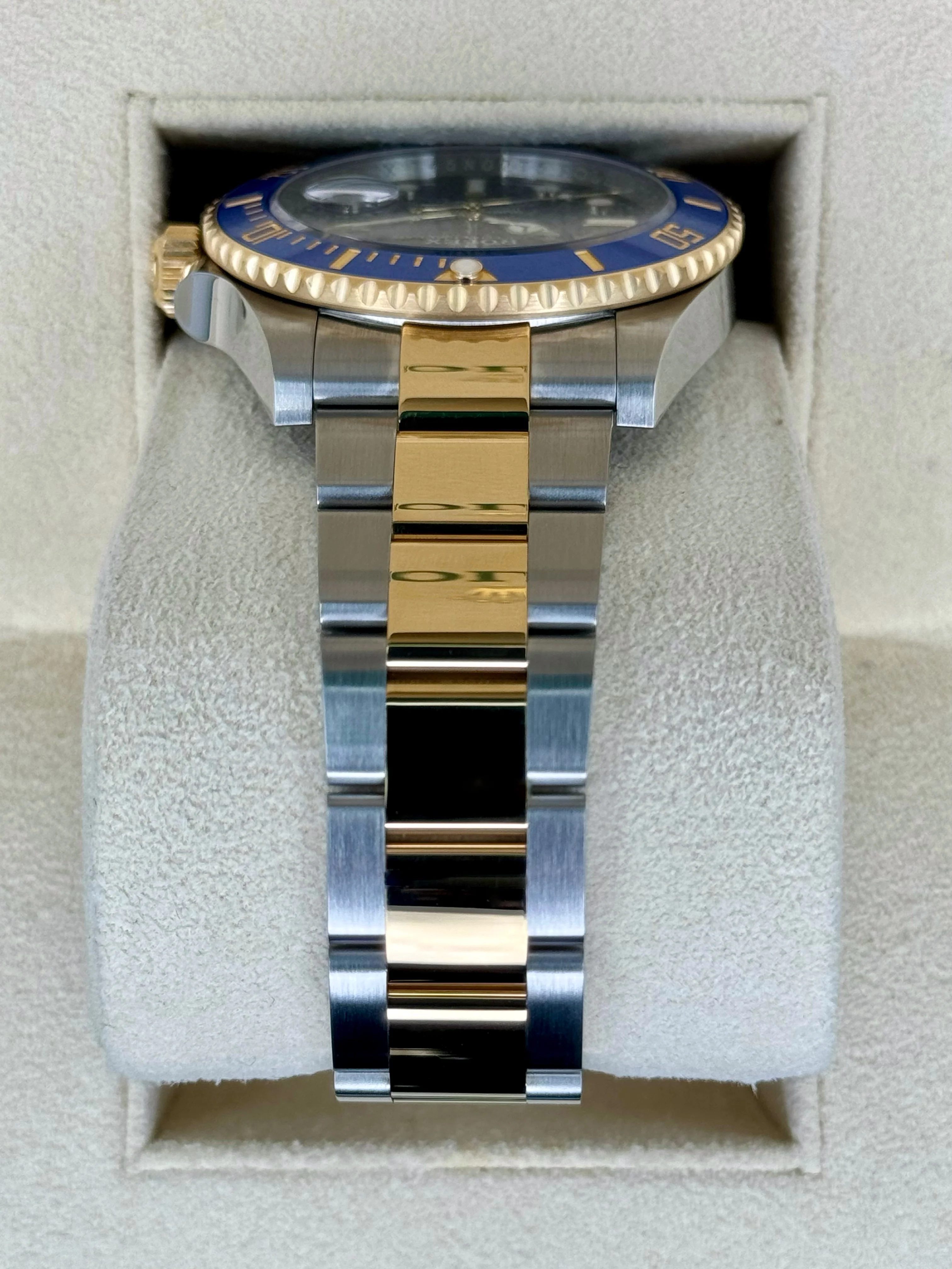 2023 Rolex Submariner "Bluesy" 41mm 126613LB Two-Tone Blue Dial - Image 4