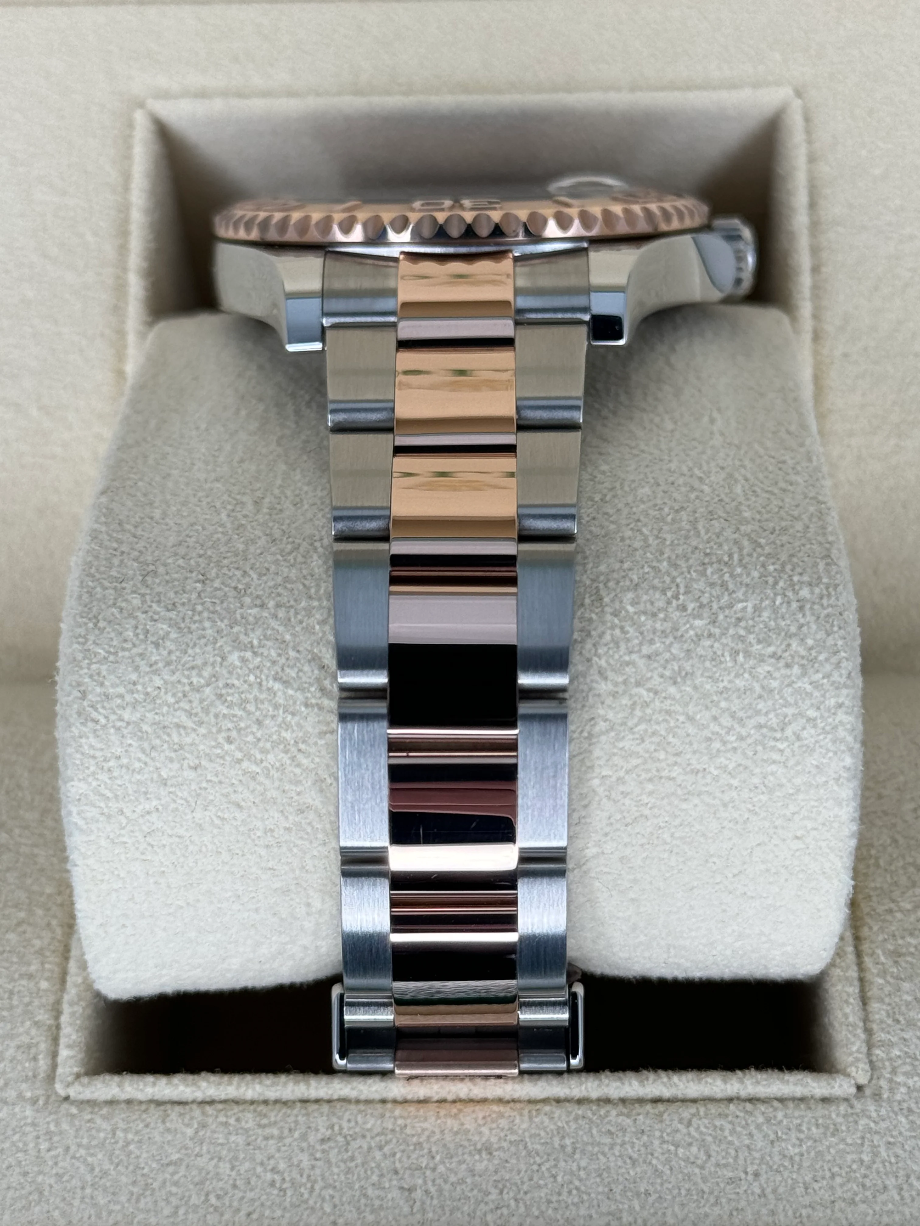 NEW 2023 Rolex Yacht-Master 37mm 268621 Two-Tone Black Dial - Image 3