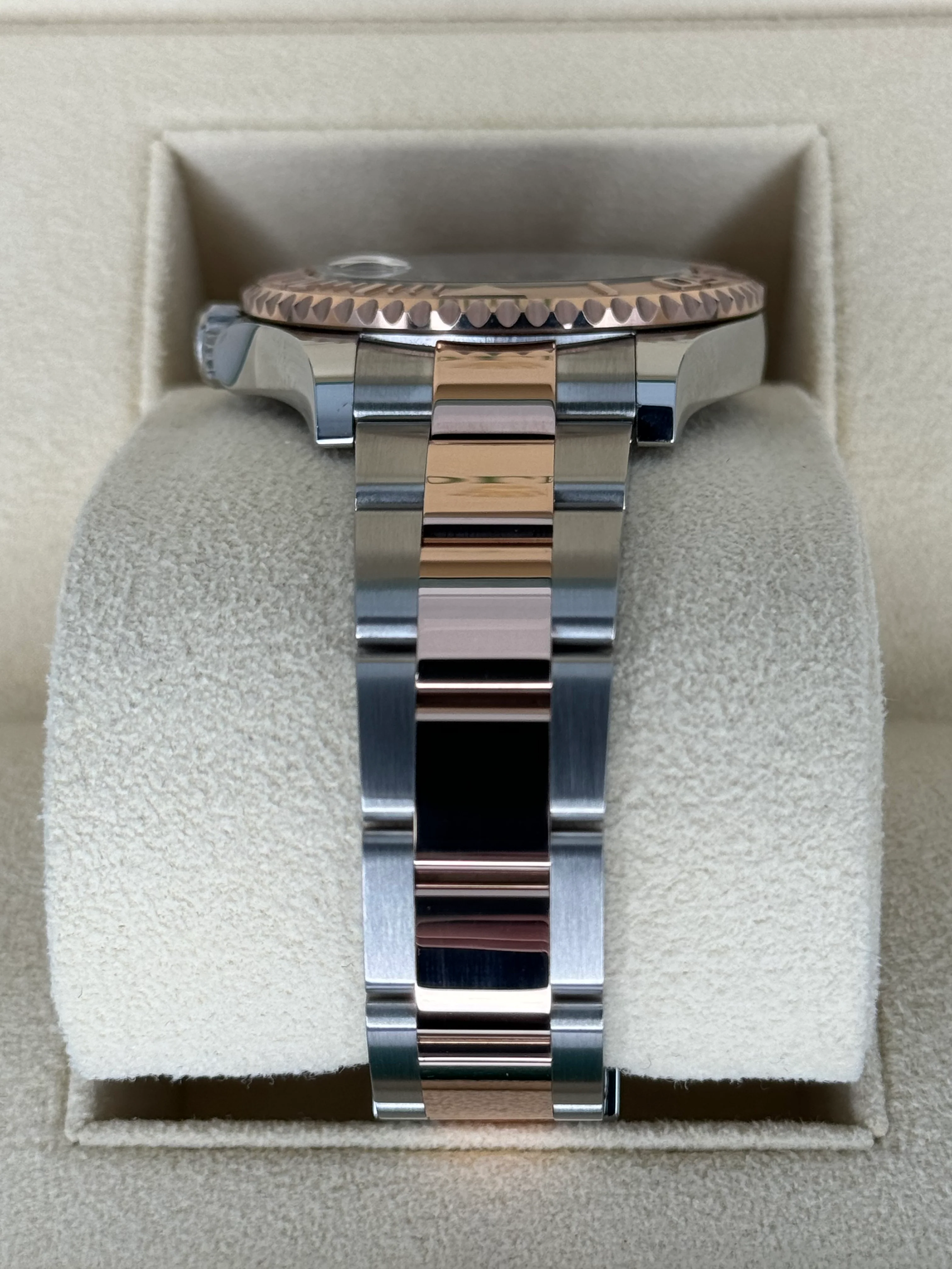 NEW 2023 Rolex Yacht-Master 37mm 268621 Two-Tone Black Dial - Image 4