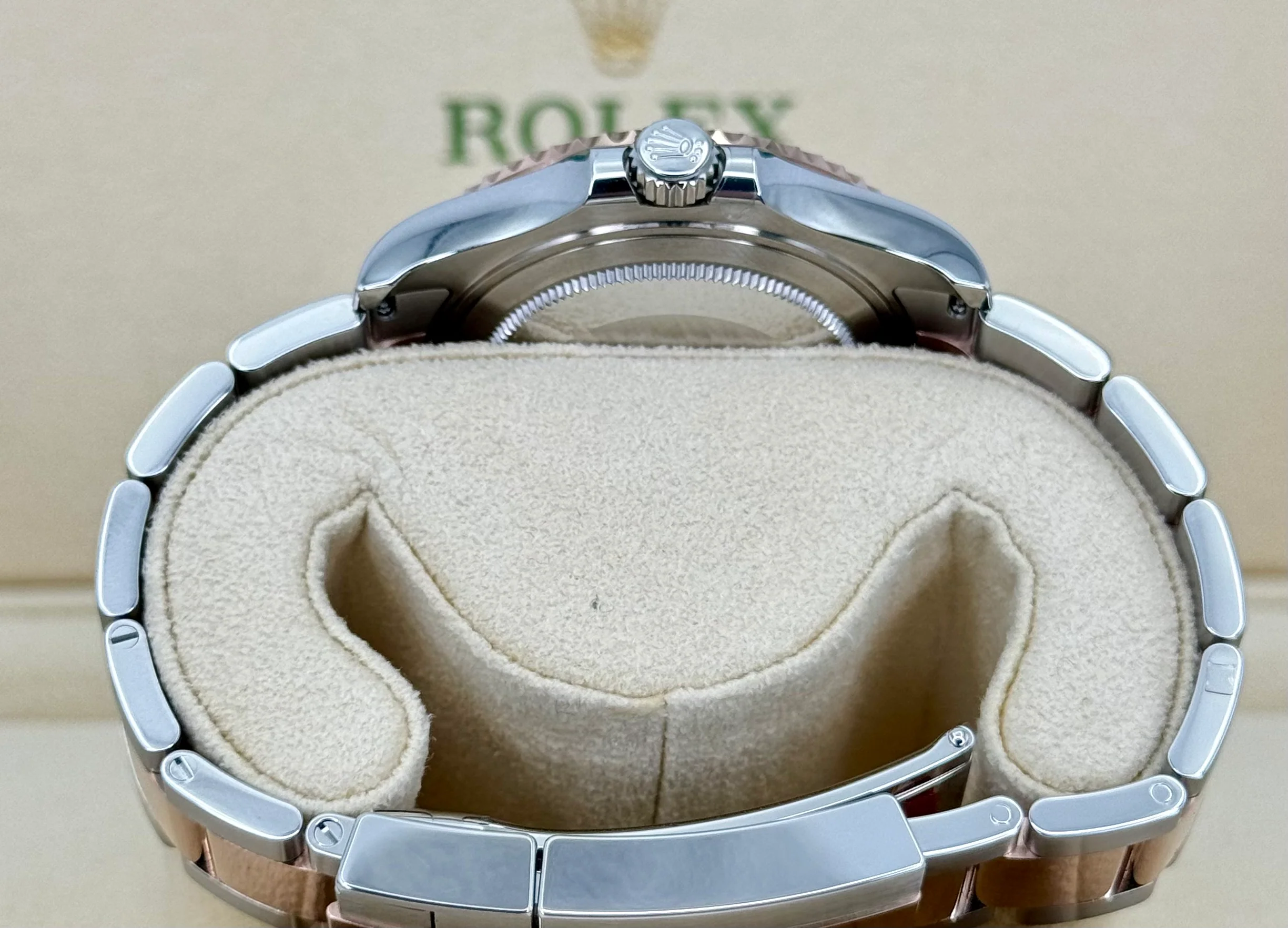 NEW 2023 Rolex Yacht-Master 37mm 268621 Black Dial - Image 9