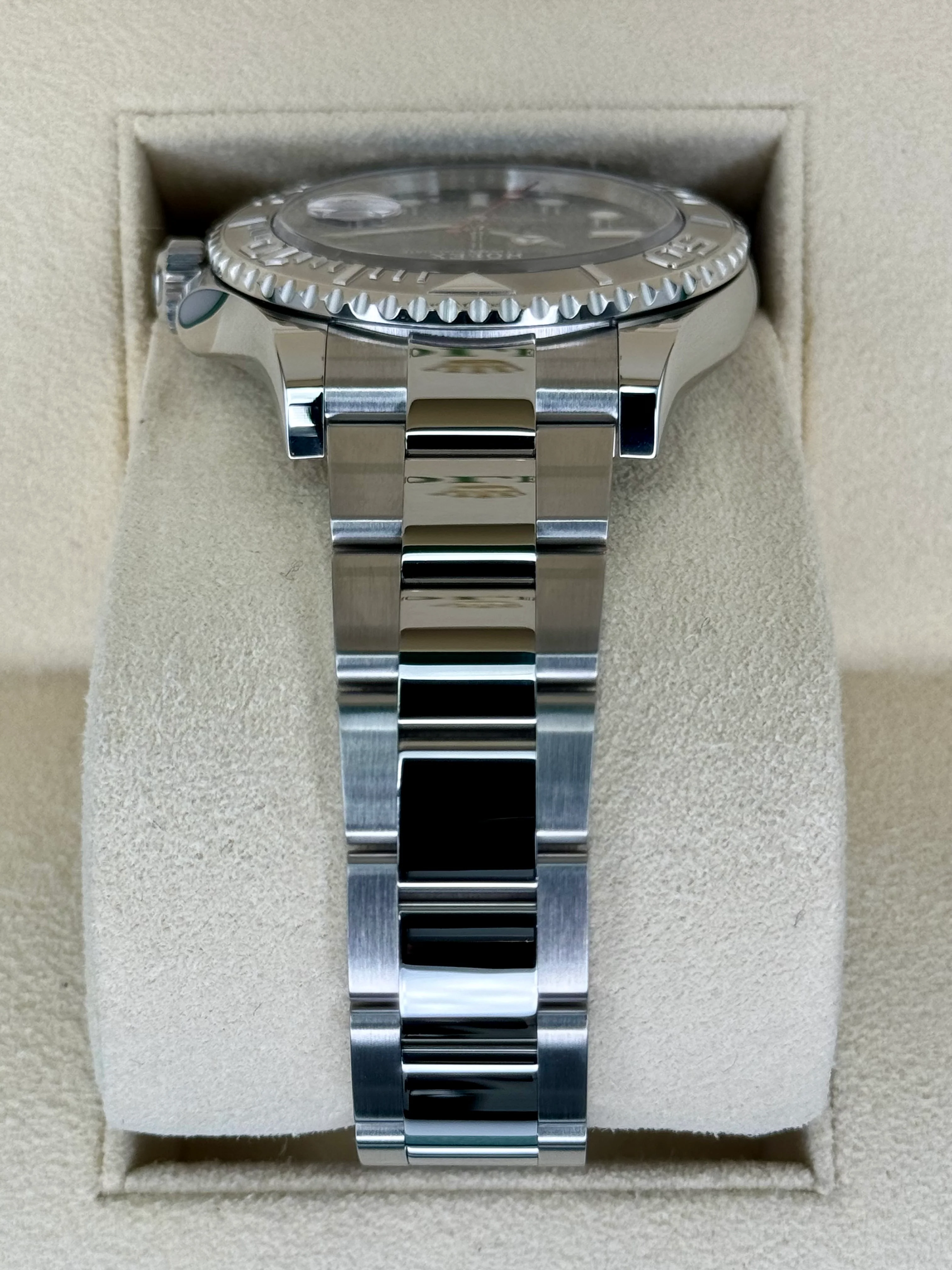 2023 Rolex Yacht-Master 40m 126622 Stainless Steel Blue Dial - Image 4