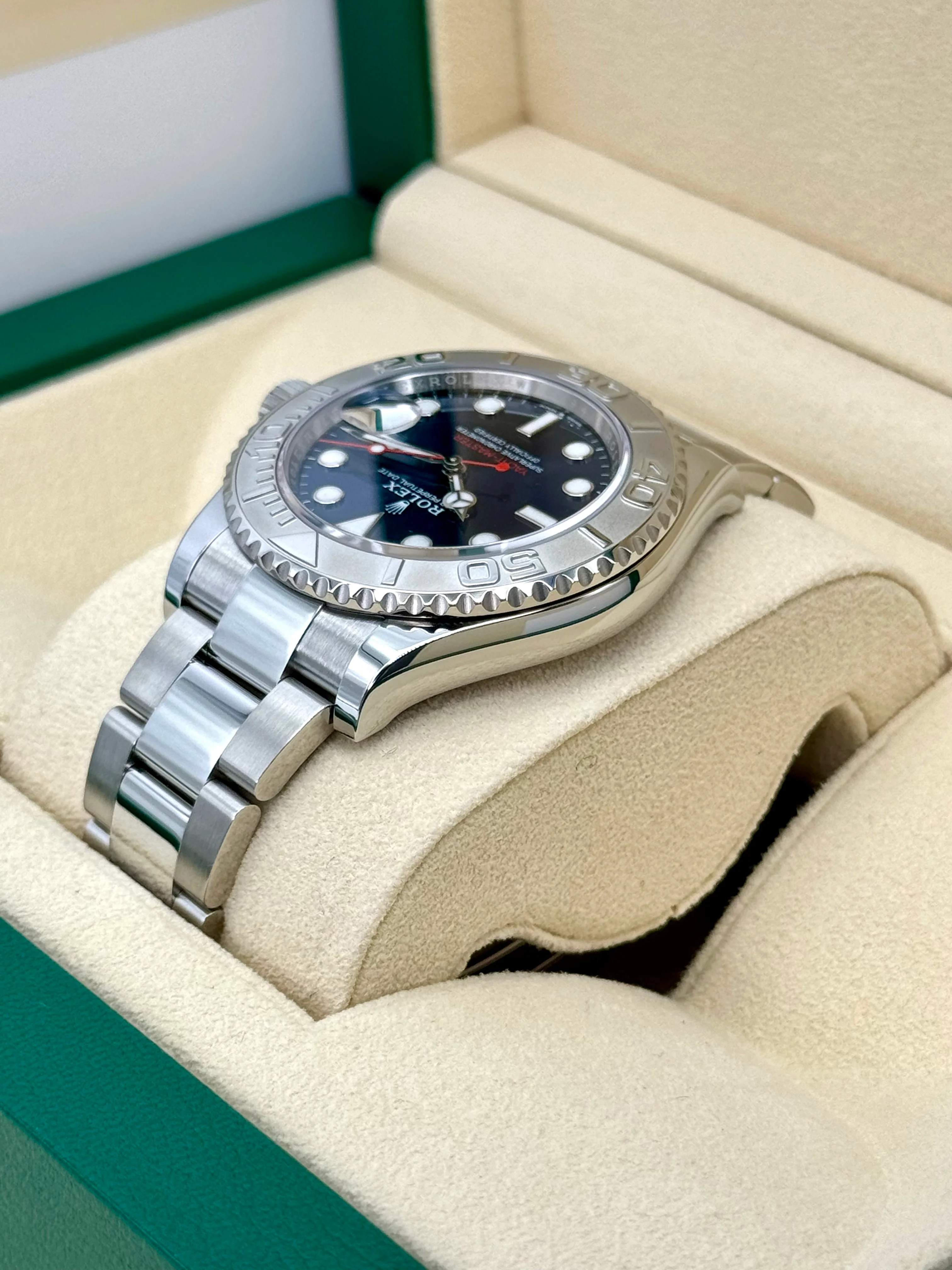 2023 Rolex Yacht-Master 40m 126622 Stainless Steel Blue Dial - Image 7