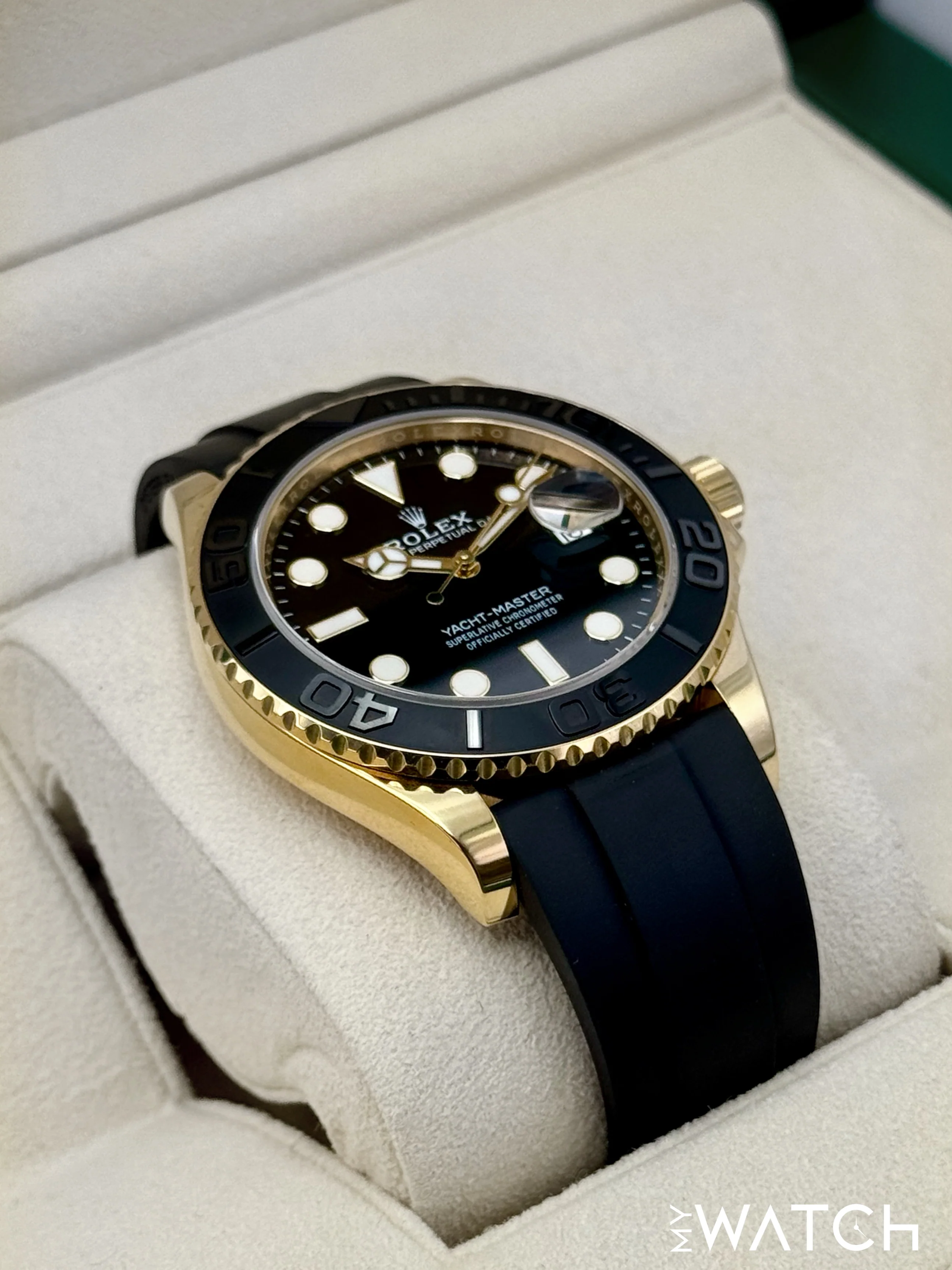 2023 Rolex Yacht-Master 42mm 226658 Gold Oysterflex Black Dial - Image 6