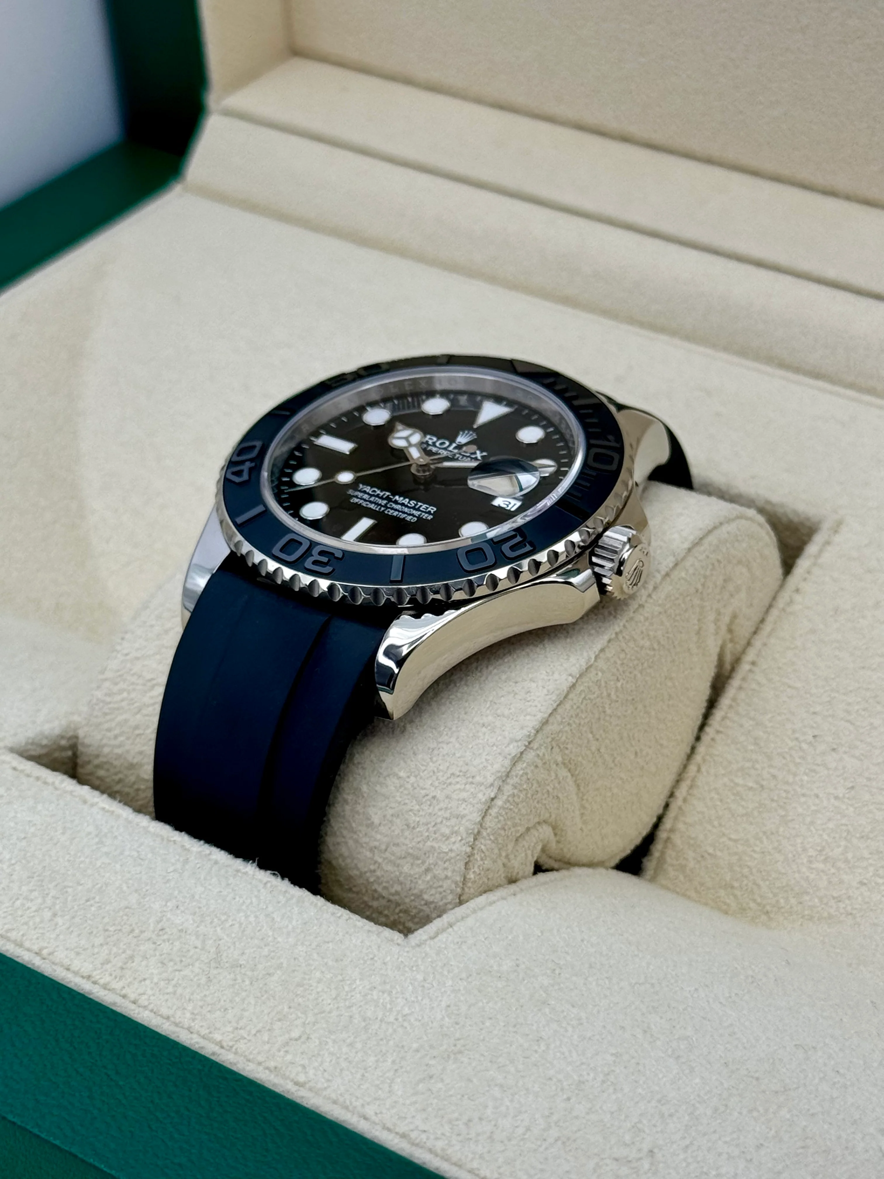 2023 Rolex Yacht-Master 42mm 226659 White Gold Oysterflex Black Dial - Image 4