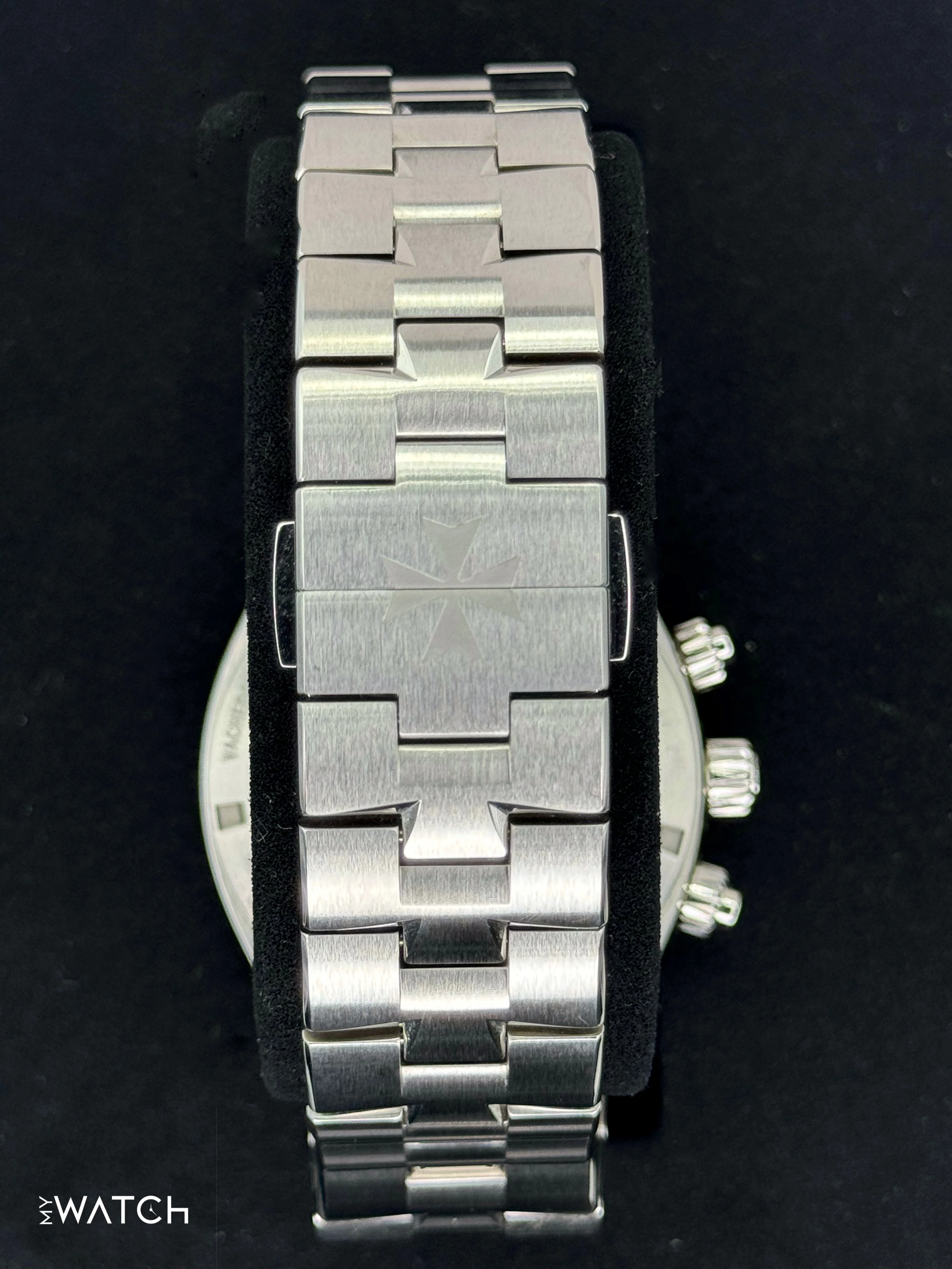 2023 Vacheron Constantin Overseas 42.5mm 5500V Stainless Panda Dial - Image 2