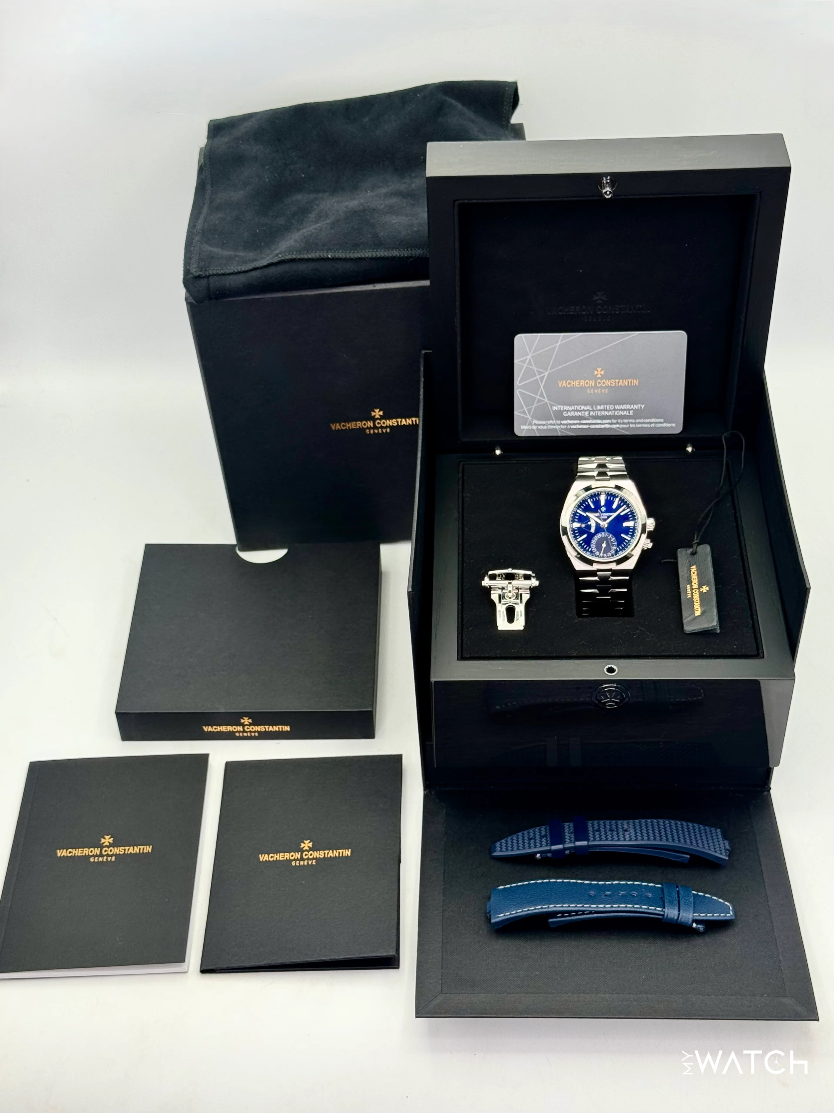 2023 Vacheron Constantin Overseas Dual Time 41mm 7900V Blue Dial - Image 13